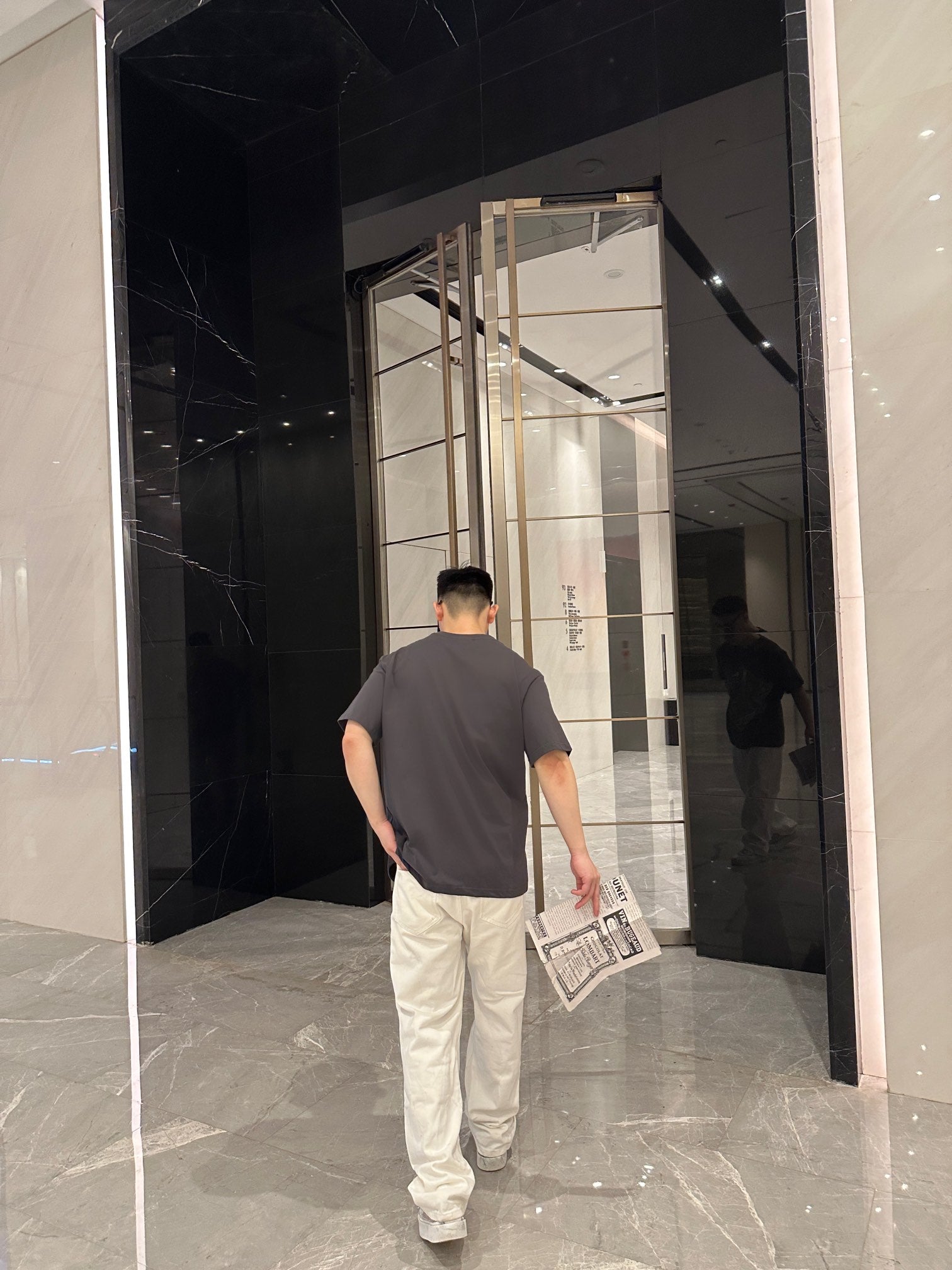 LuxluxHouse Best Quality Clothes Balenciaga T-shirt