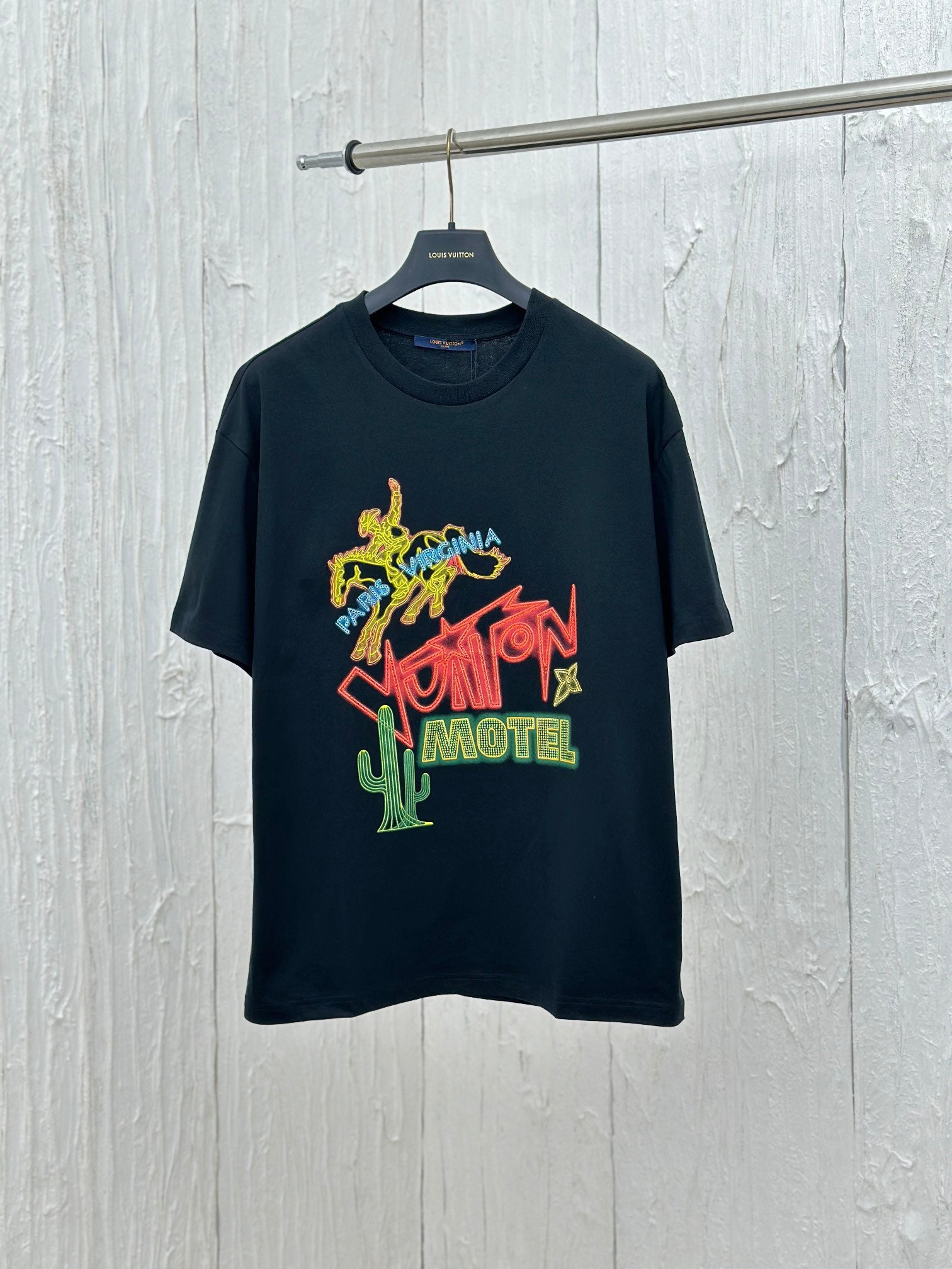 LuxluxHouse Louis Vuitton T-shirt NO.4