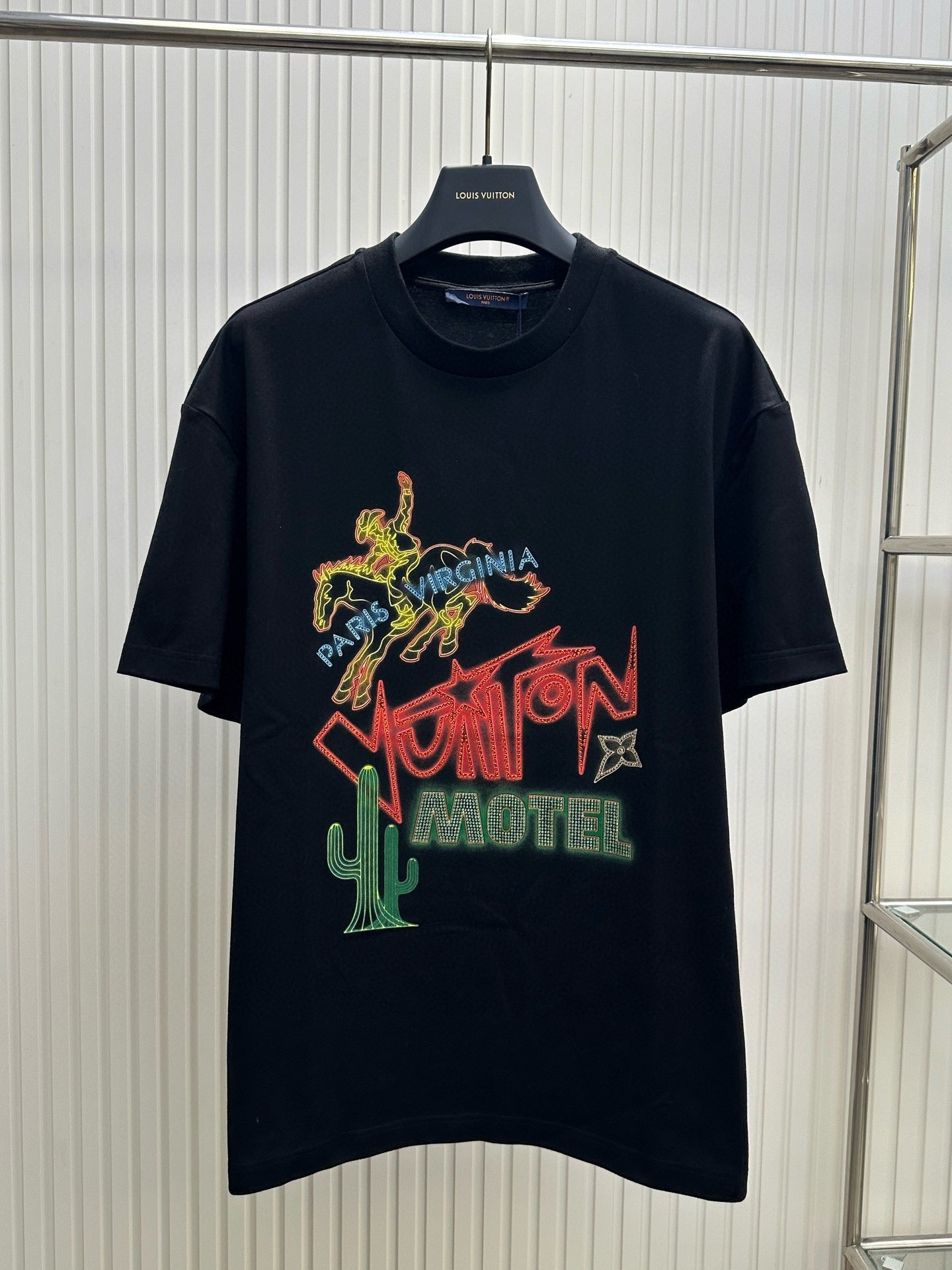 LuxluxHouse Louis Vuitton T-shirt NO.4