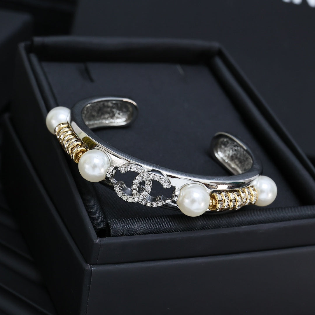 LuxluxHouse Best Quality Accessories Bracelet Bracelet Earrings Chanel Earrings