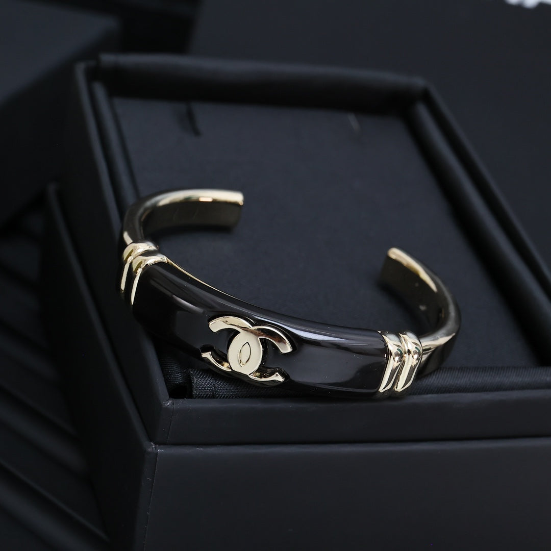 LuxluxHouse Best Quality Accessories Bracelet Bracelet Earrings Chanel Earrings