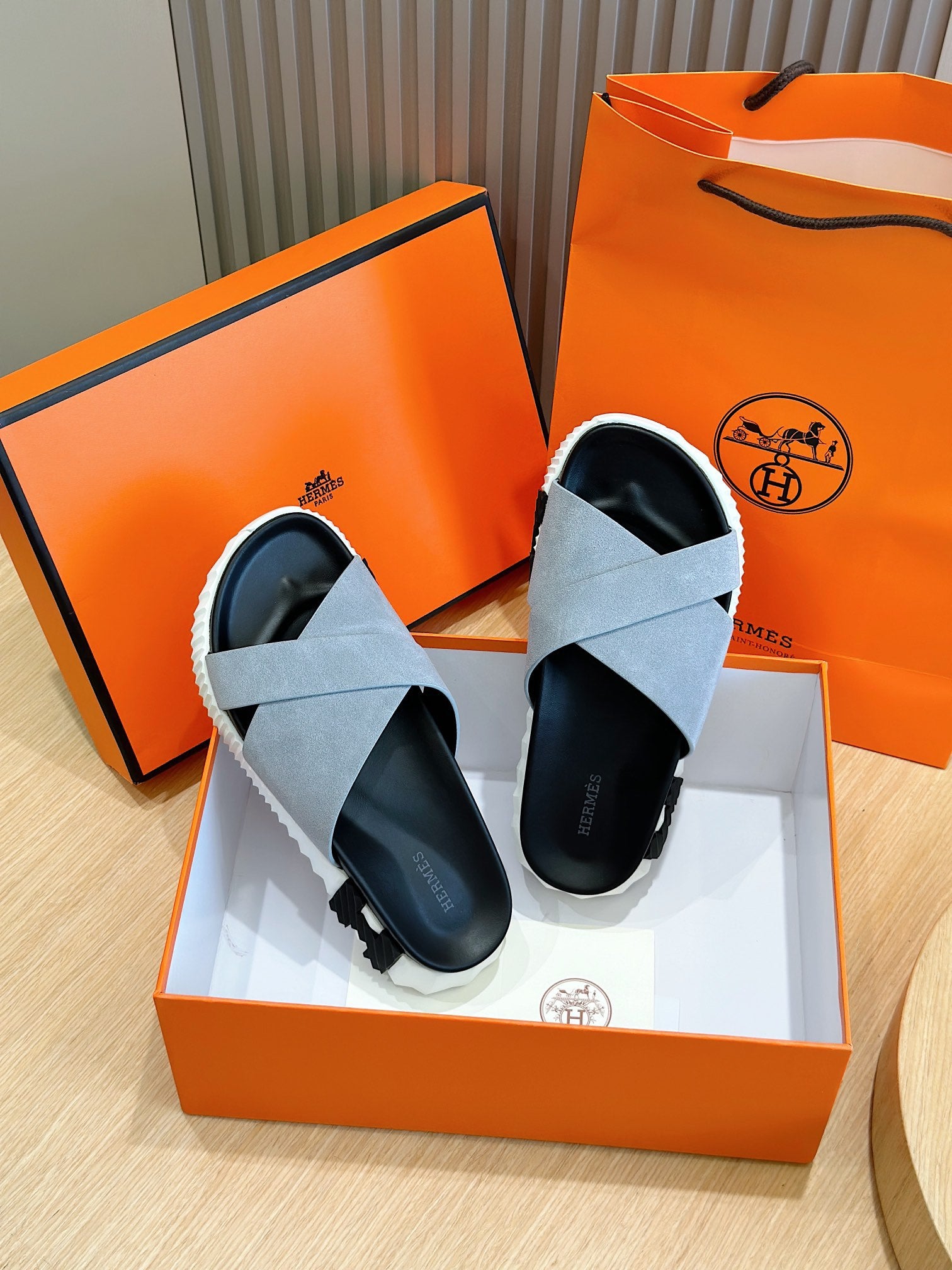 LuxluxHouse Best Quality Sandals Hermes