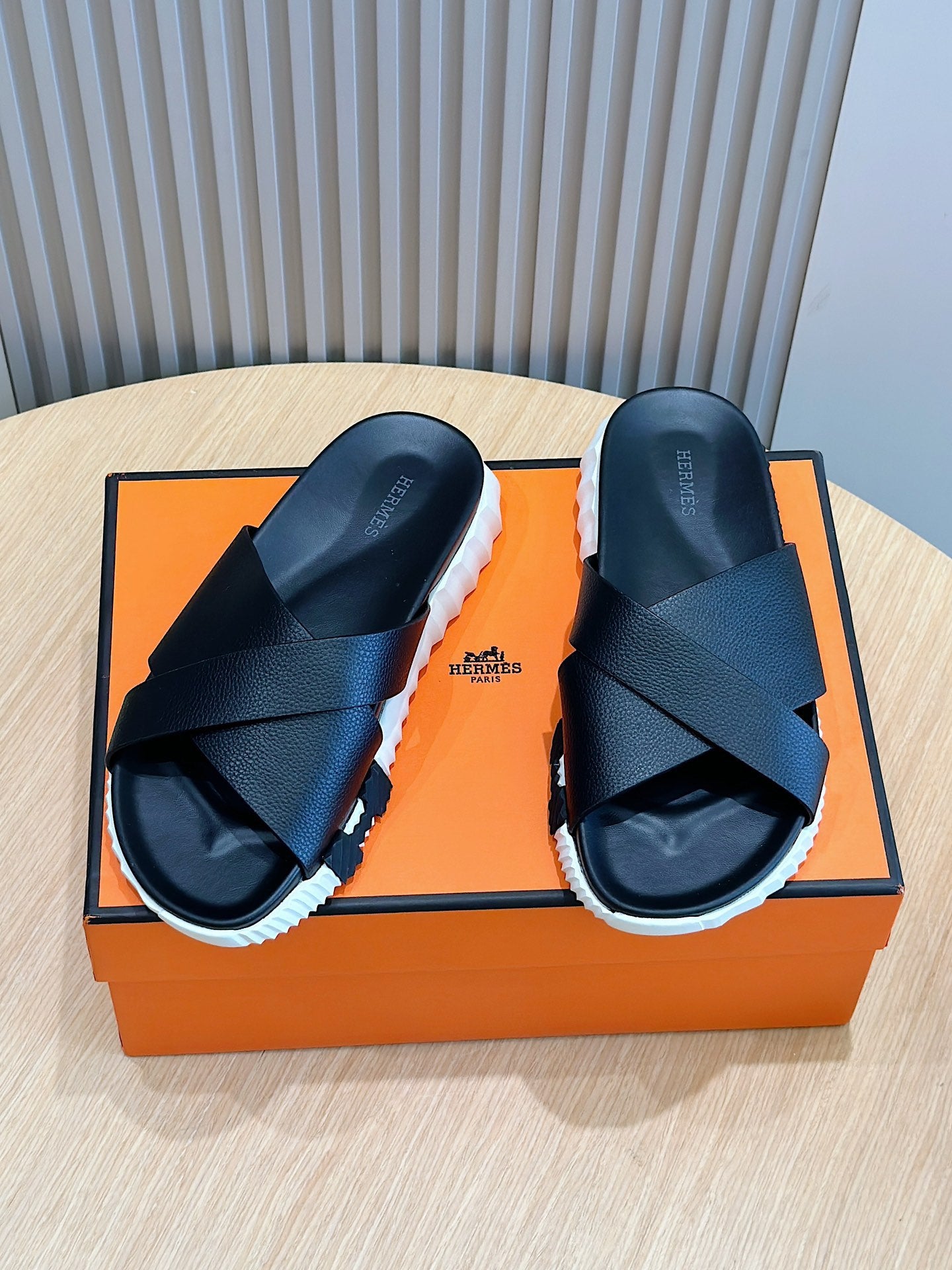 LuxluxHouse Best Quality Sandals Hermes