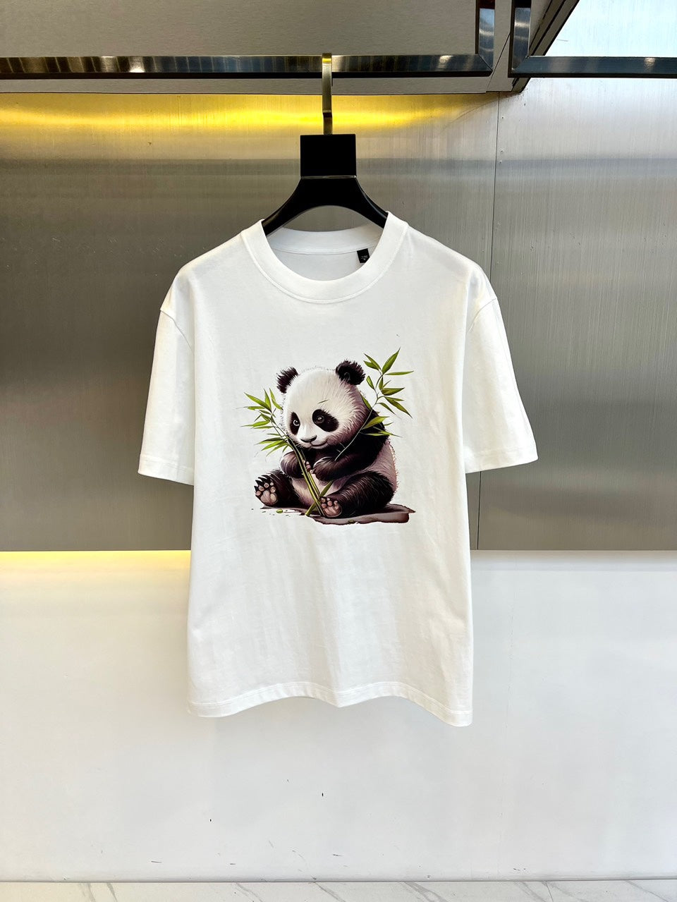 LuxluxHouse Best Quality Clothes T-shirt Loewe