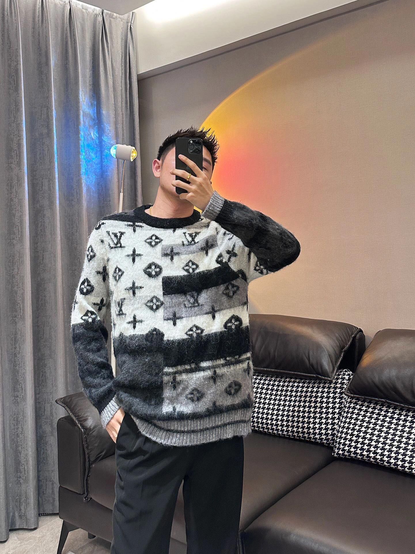 LuxluxHouse Best Quality Clothes Hoodie & Sweater Louis Vuitton