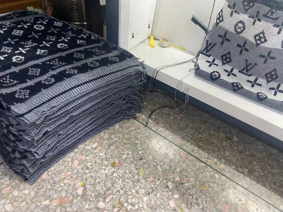 LuxluxHouse Best Quality Clothes Hoodie & Sweater Louis Vuitton