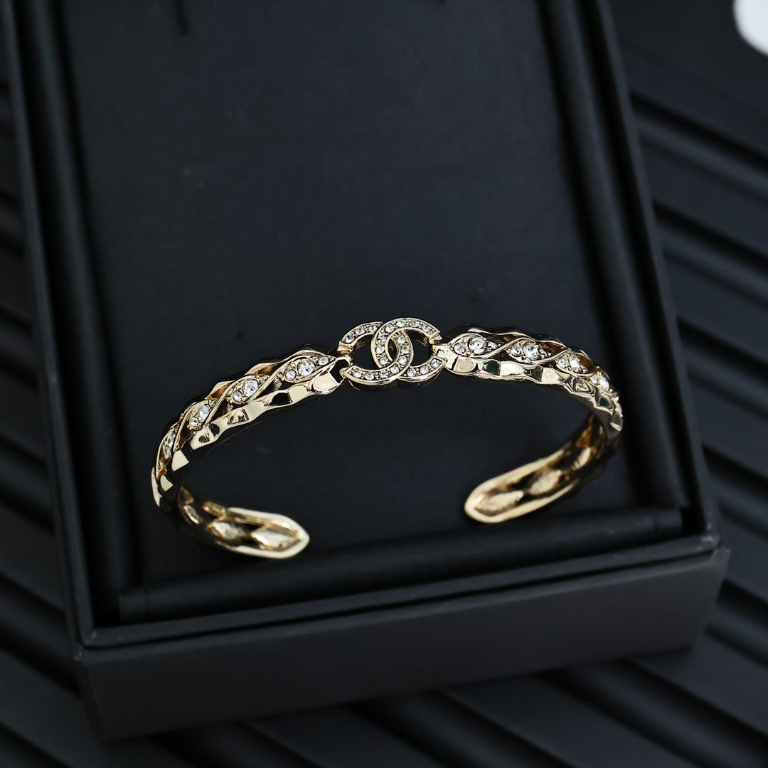 LuxluxHouse Best Quality Accessories Bracelet Bracelet Earrings Chanel Earrings