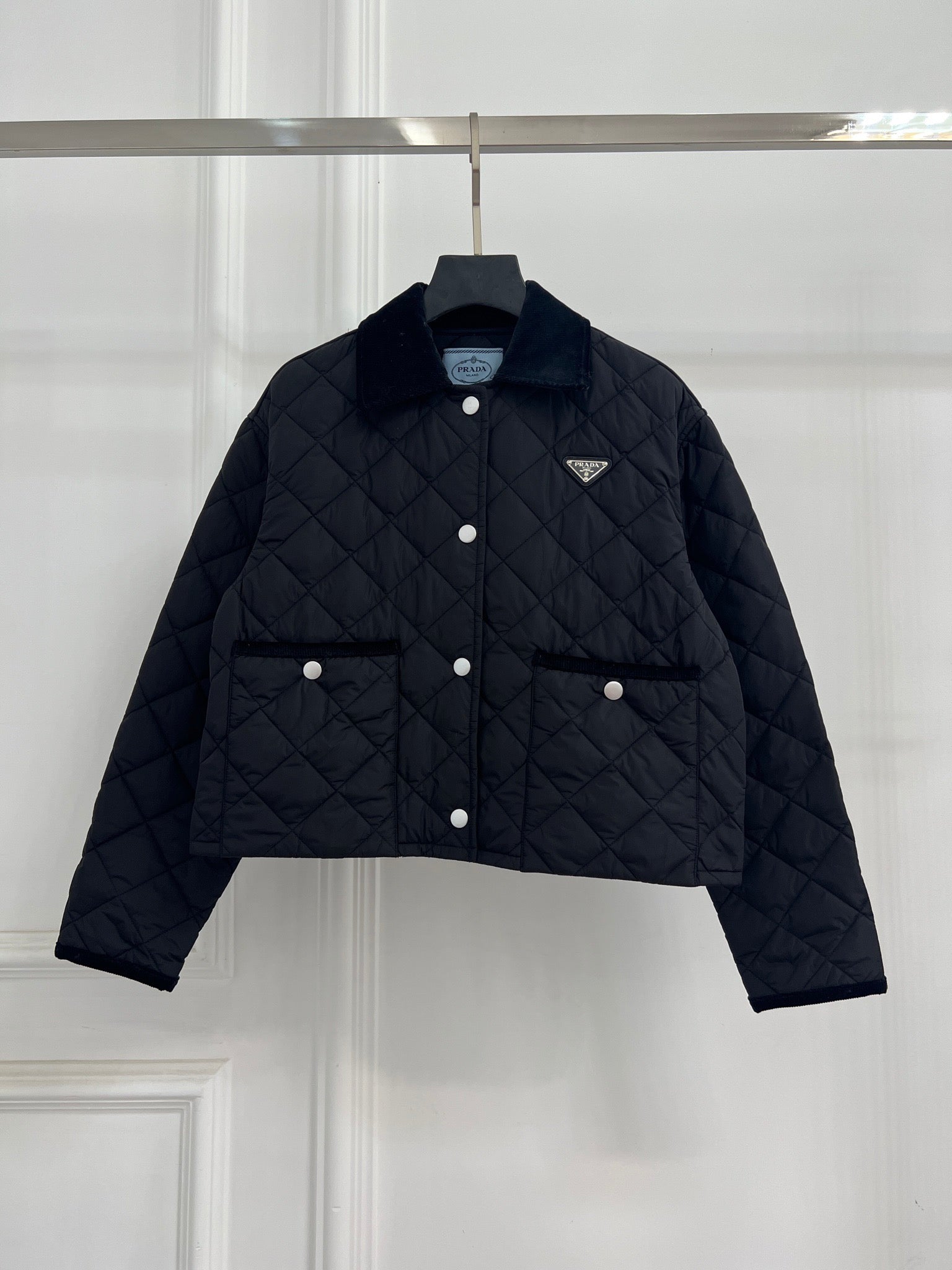 LuxluxHouse Prada Coats & Jackets NO.2