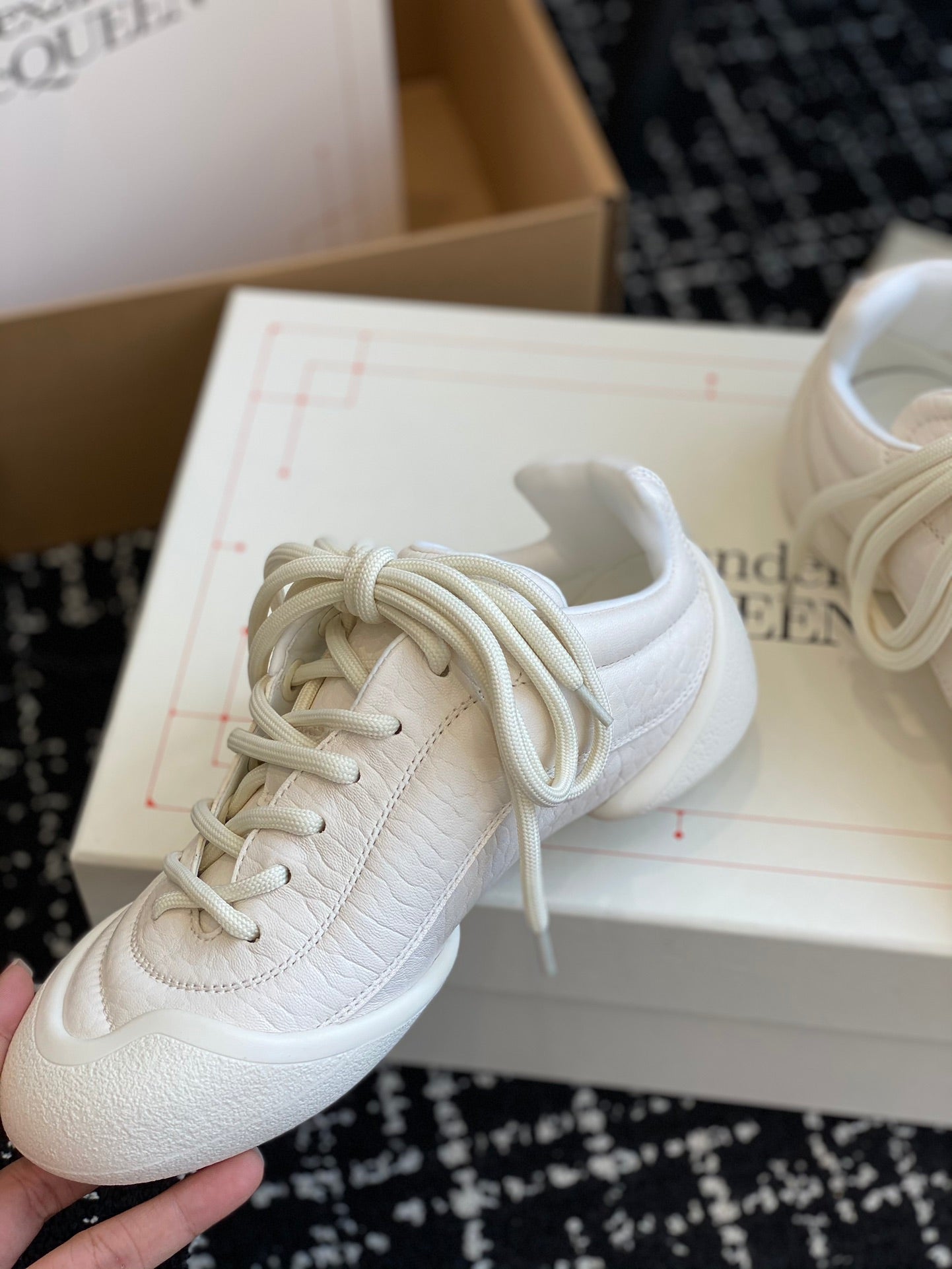 LuxluxHouse Best Quality Shoes Alexander McQueen