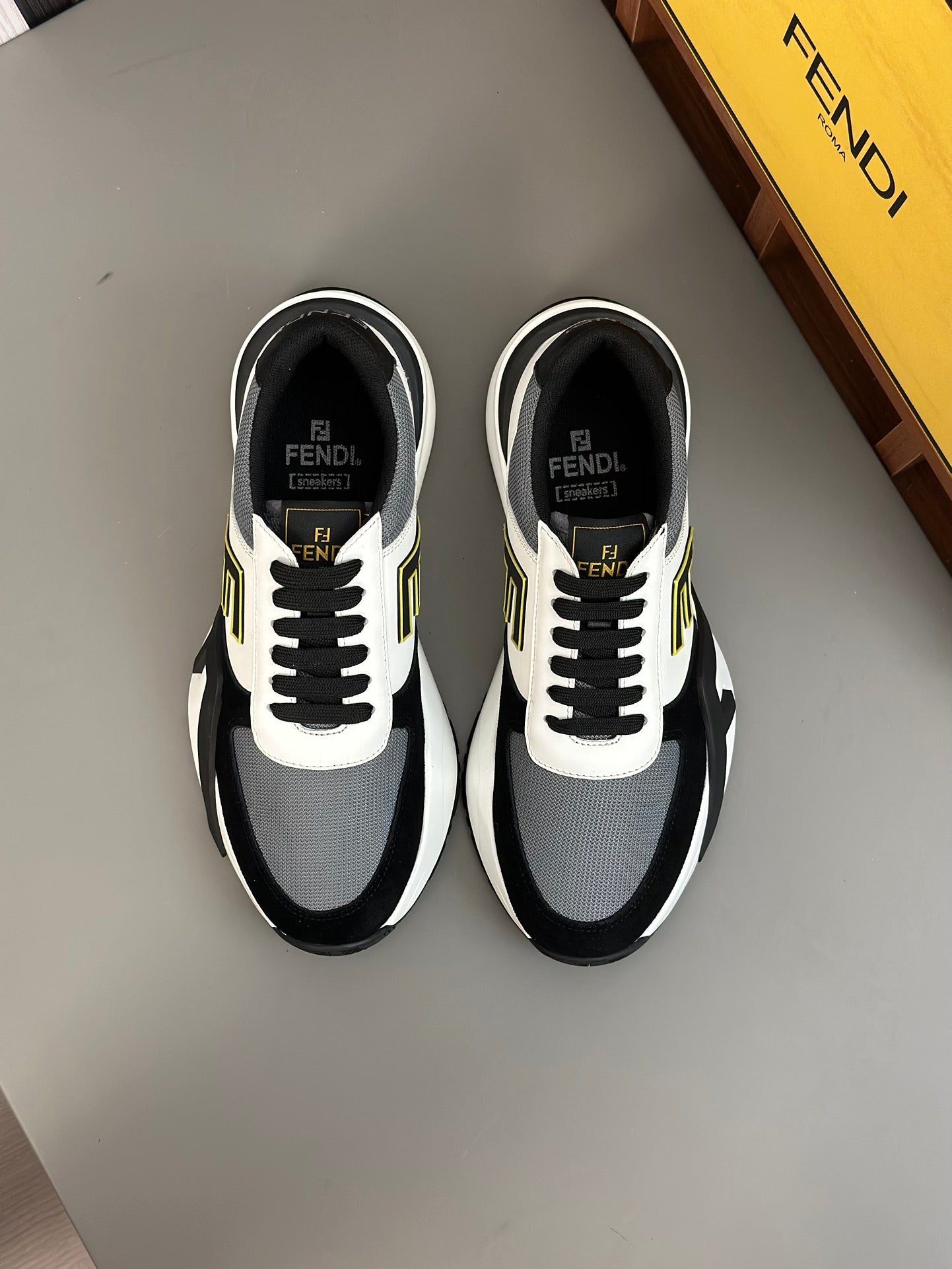 LuxluxHouse Best Quality Shoes Fendi