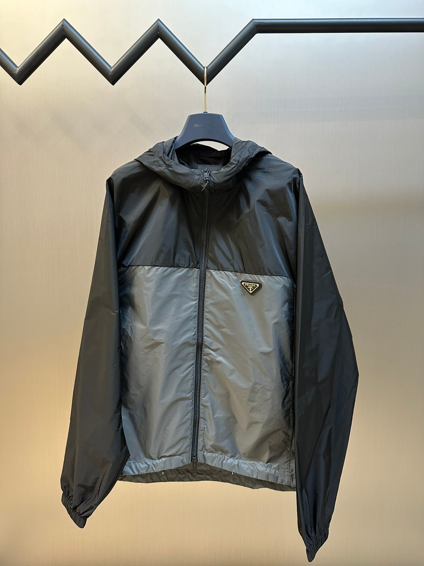 LuxluxHouse Prada Coats & Jackets NO.1