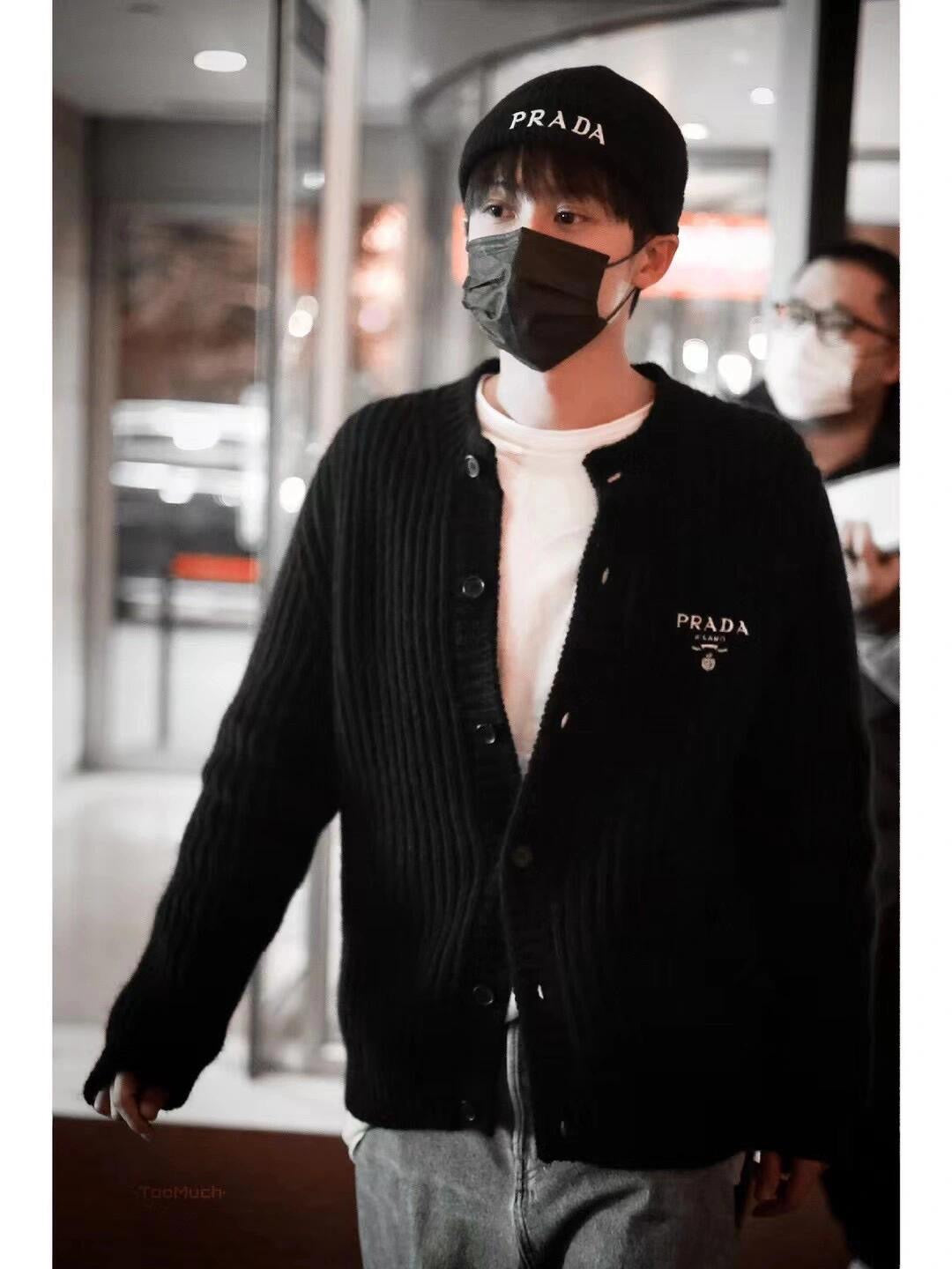 LuxluxHouse Best Quality Clothes Hoodie & Sweater Prada