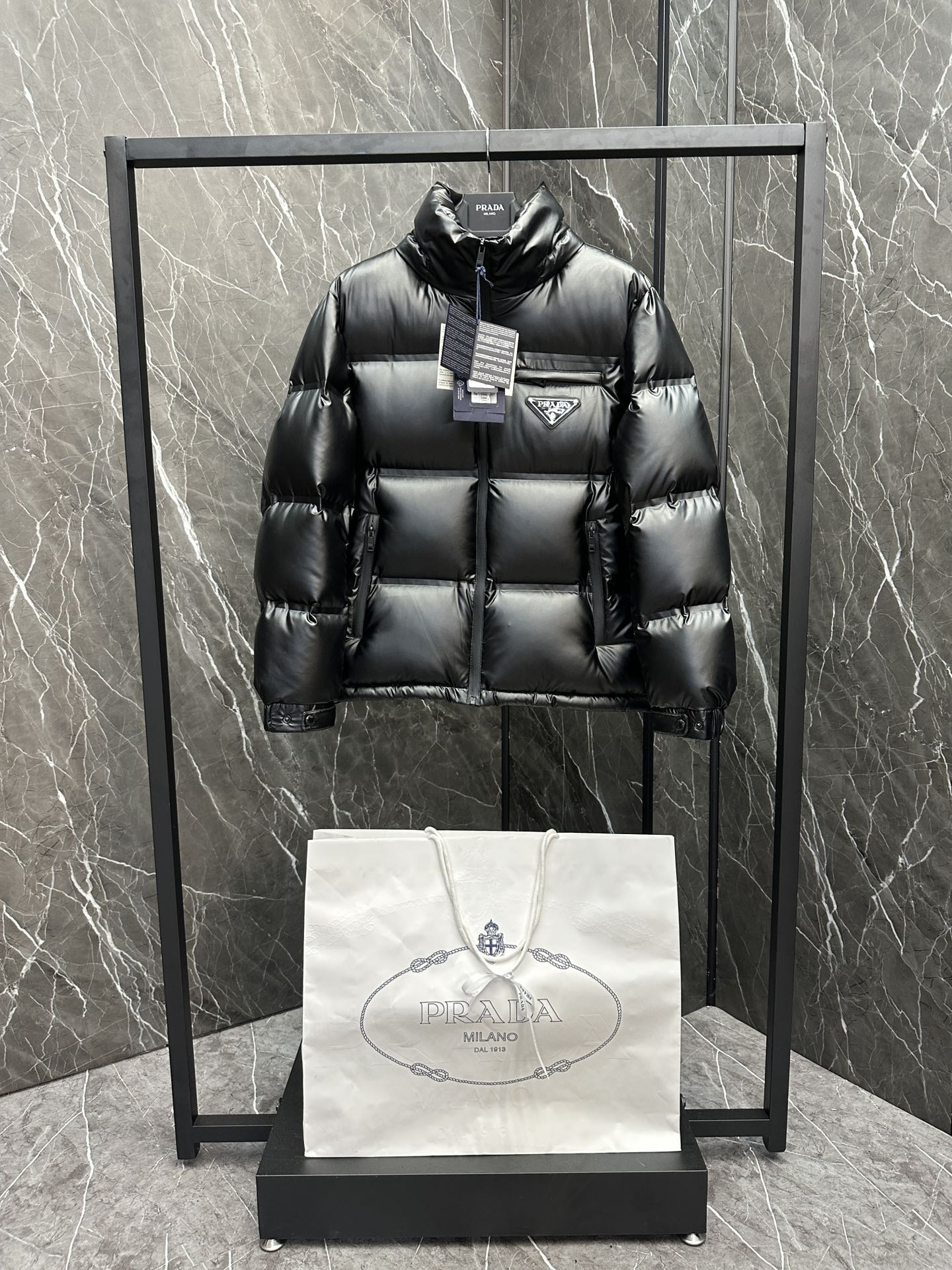 LuxluxHouse Prada Coats & Jackets NO.3