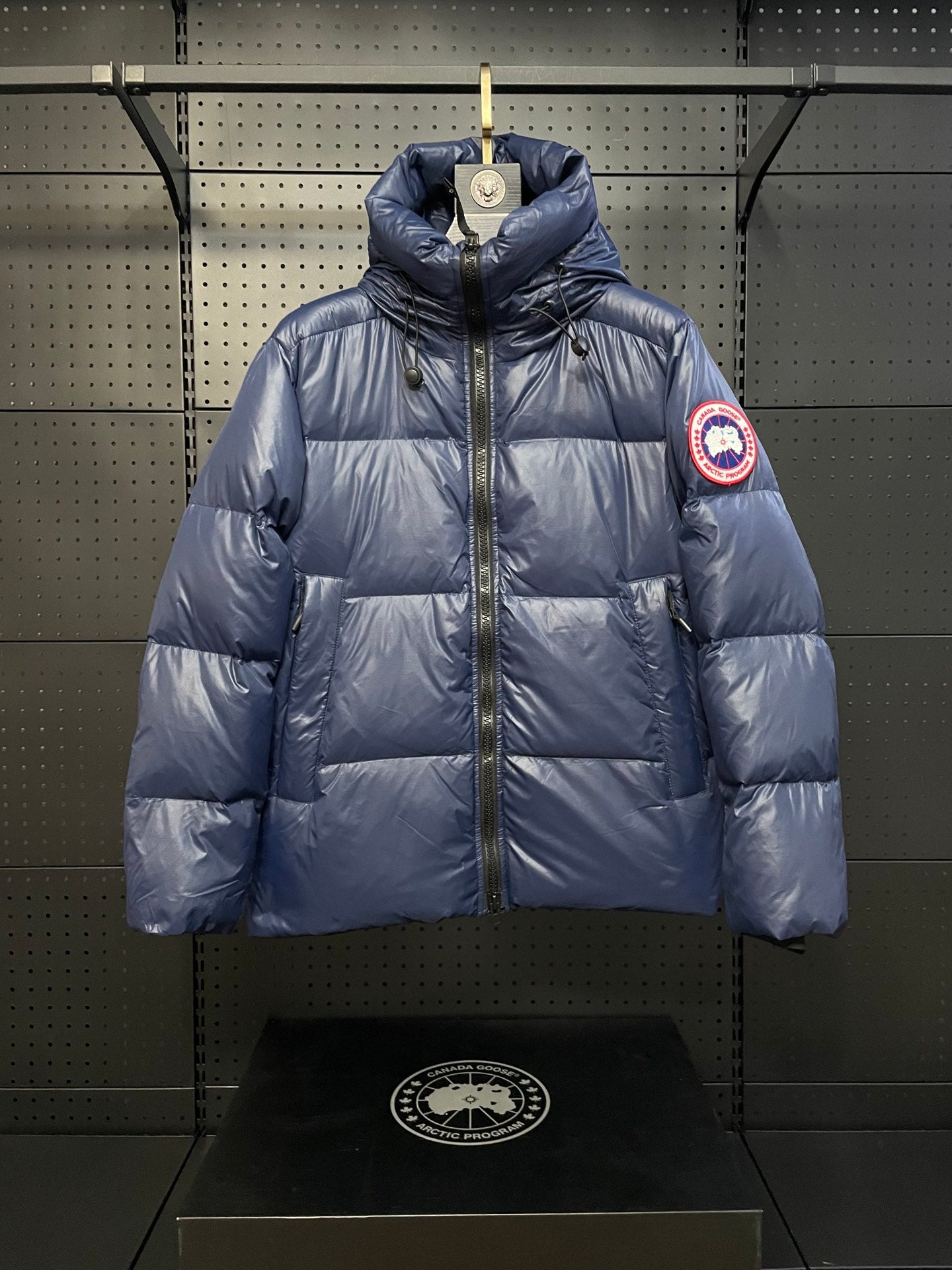 Canada Goose Coats & Jackets