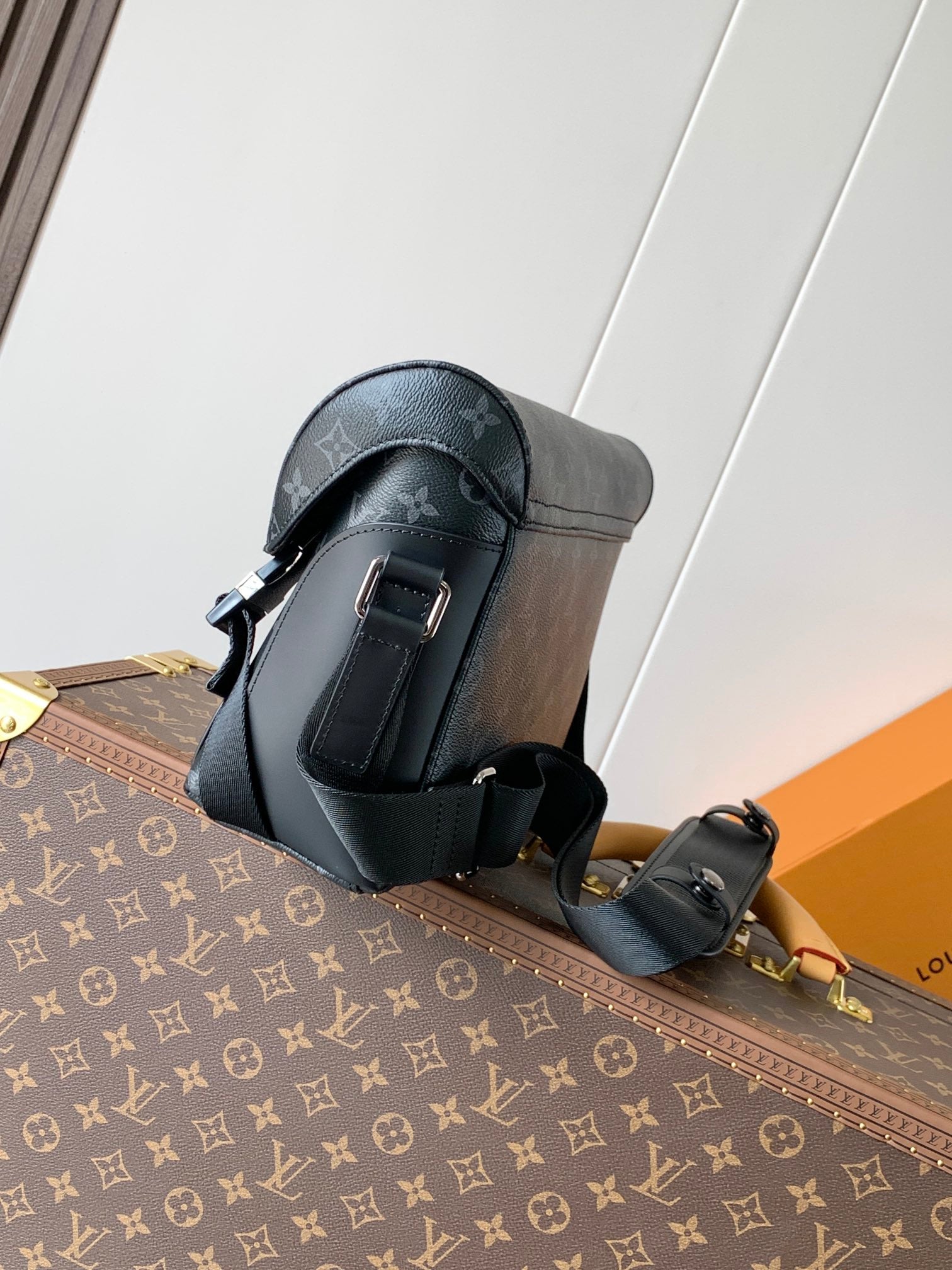 LuxluxHouse Best Quality Bags Louis Vuitton Men