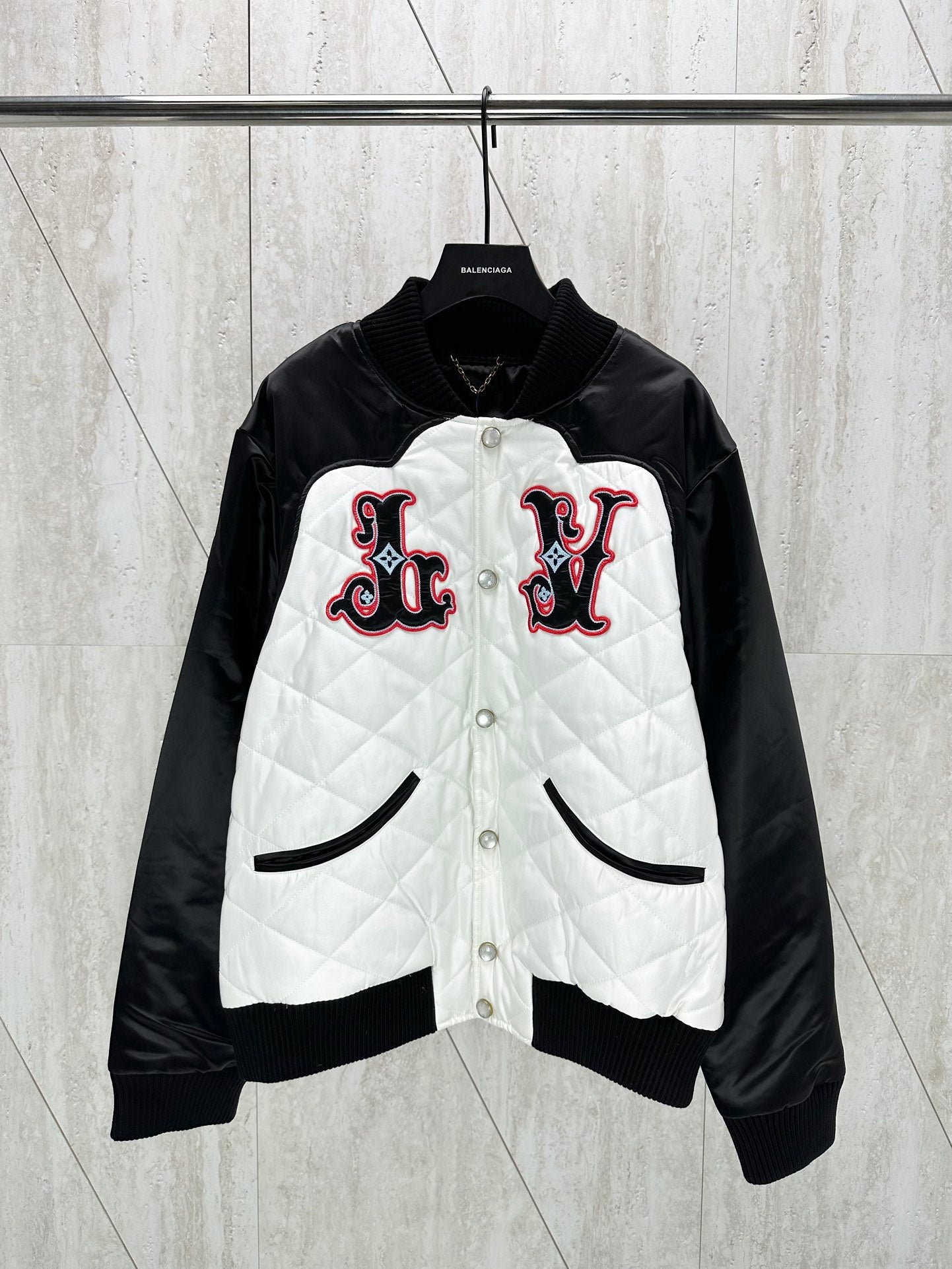 LuxluxHouse Louis Vuitton Coats & Jackets NO.2