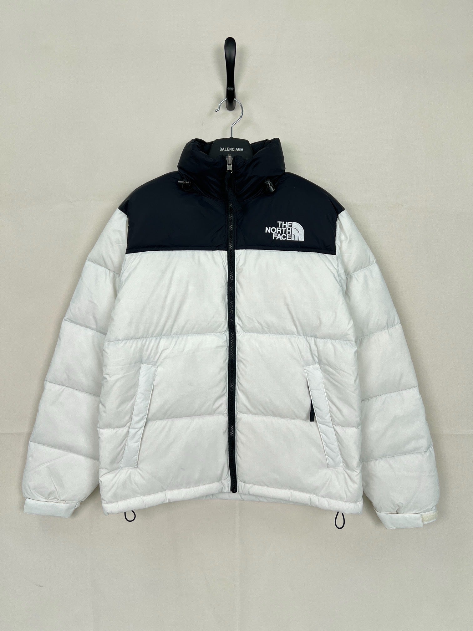 LuxluxHouse Best Quality Clothes The North Face & MLB Coats & Jackets