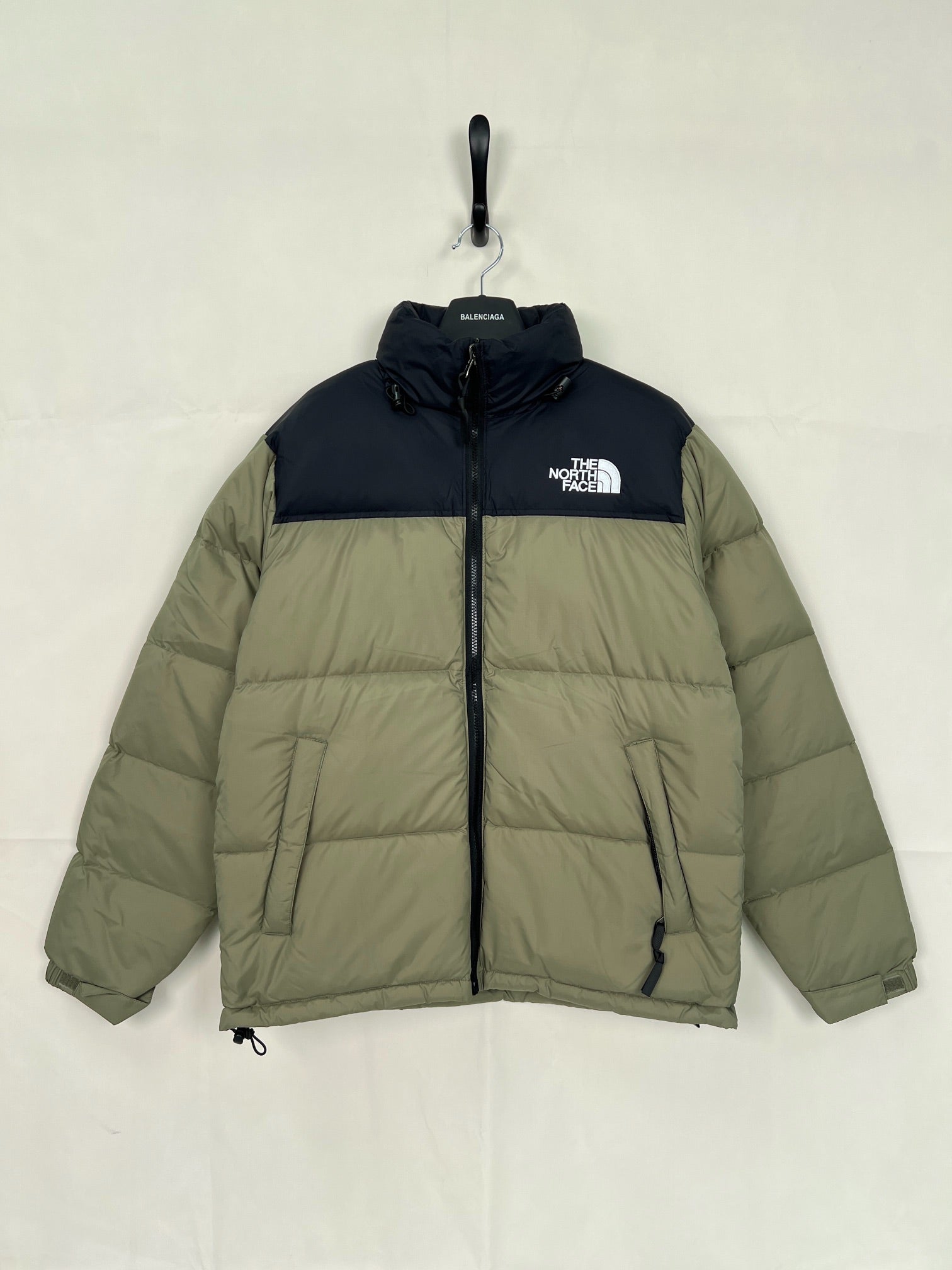 LuxluxHouse Best Quality Clothes The North Face & MLB Coats & Jackets