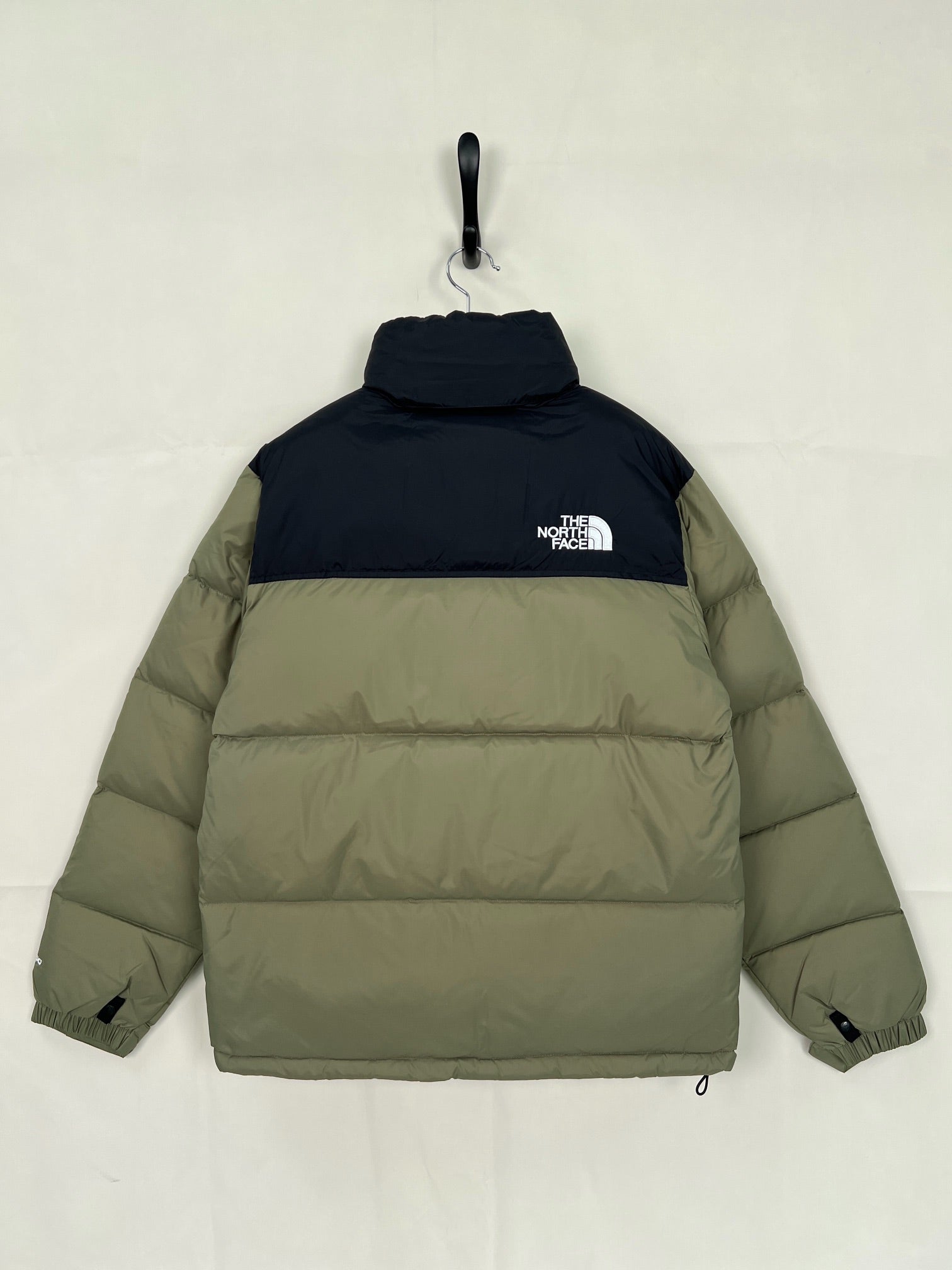 LuxluxHouse Best Quality Clothes The North Face & MLB Coats & Jackets