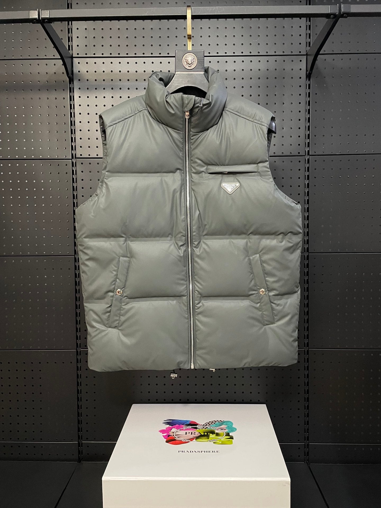 LuxluxHouse Prada Coats & Jackets NO.3