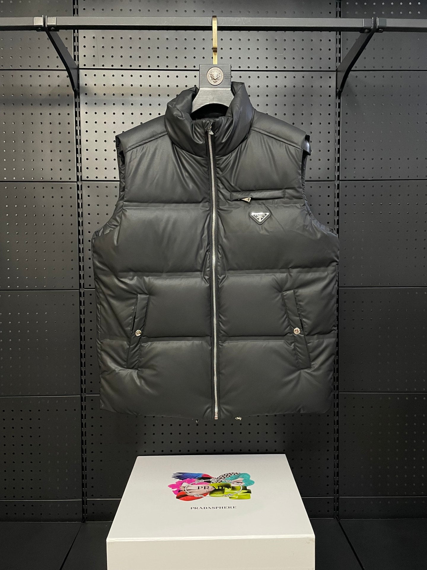 LuxluxHouse Prada Coats & Jackets NO.3