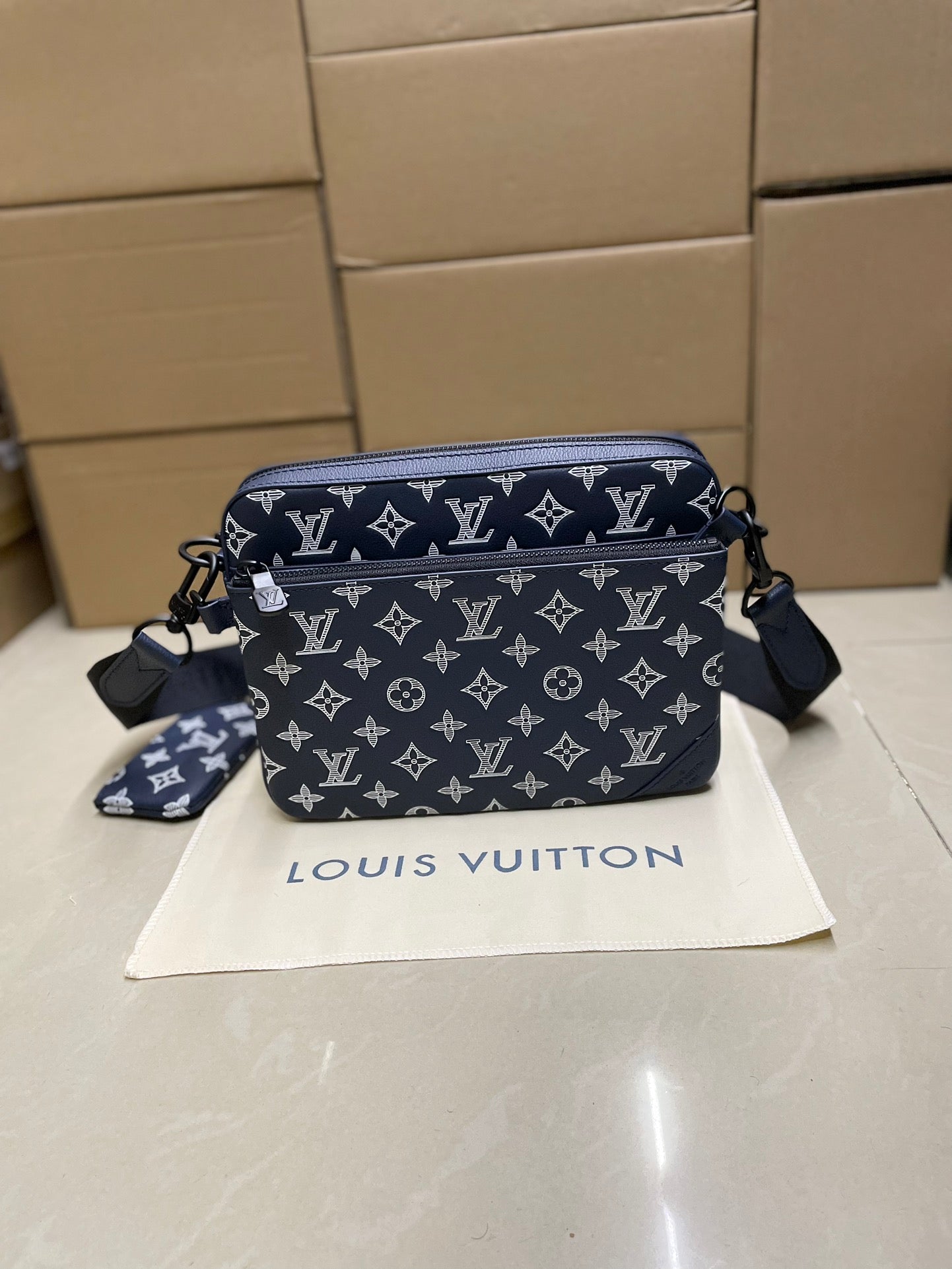 LuxluxHouse Best Quality Bags Louis Vuitton Women Men
