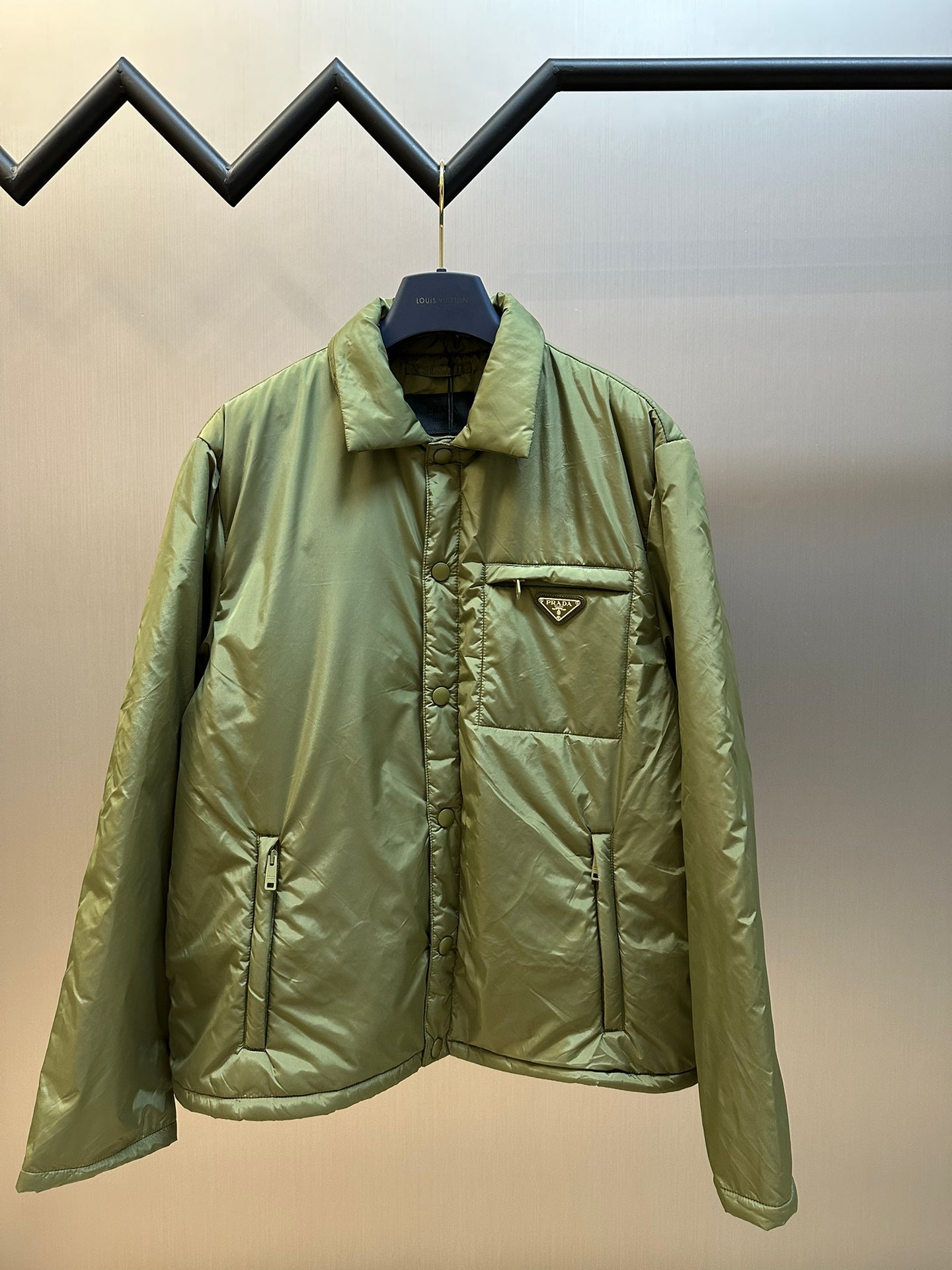 LuxluxHouse Prada Coats & Jackets NO.1