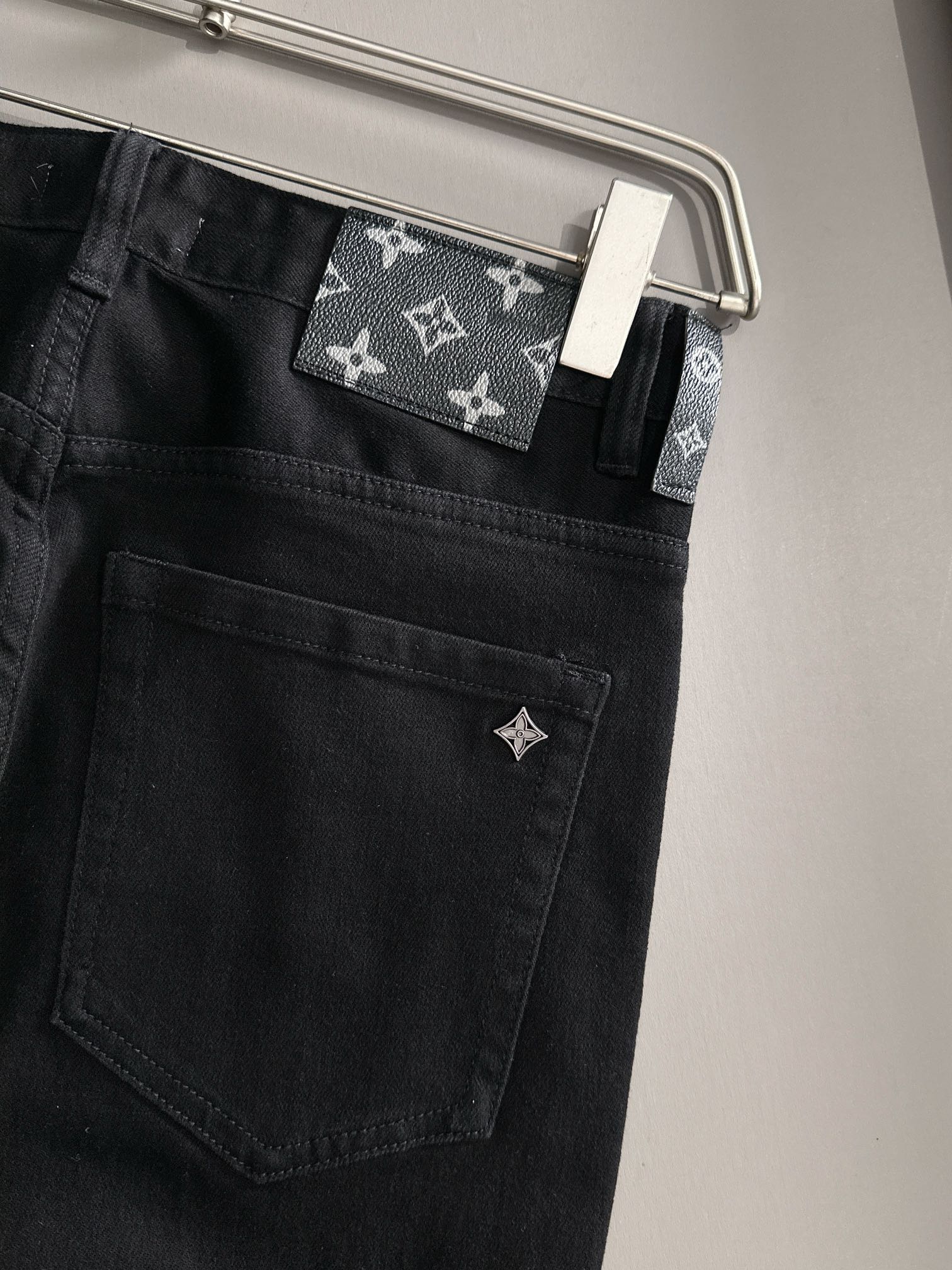 LuxluxHouse Best Quality Clothes Pants Louis Vuitton