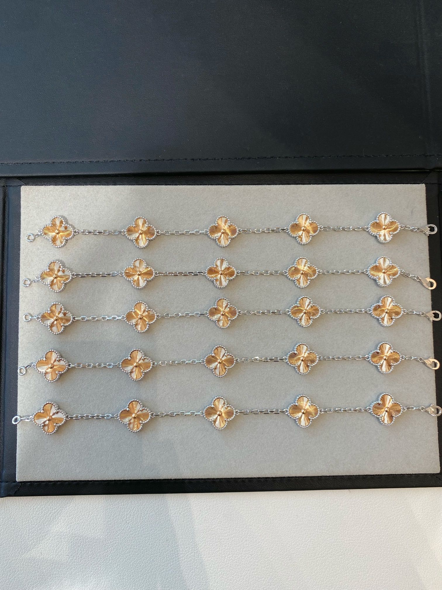 LuxluxHouse Best Quality Accessories Van Cleef & Arpels