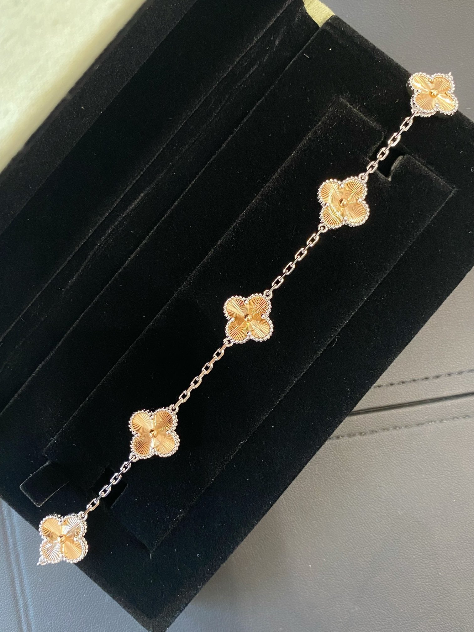 LuxluxHouse Best Quality Accessories Van Cleef & Arpels