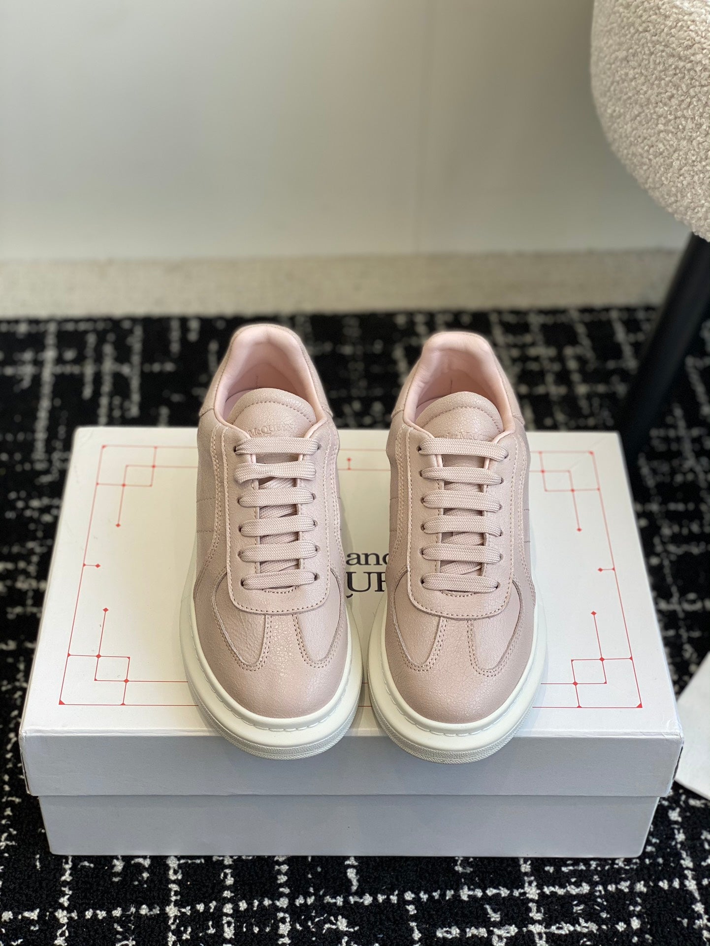 LuxluxHouse Best Quality Shoes Alexander McQueen