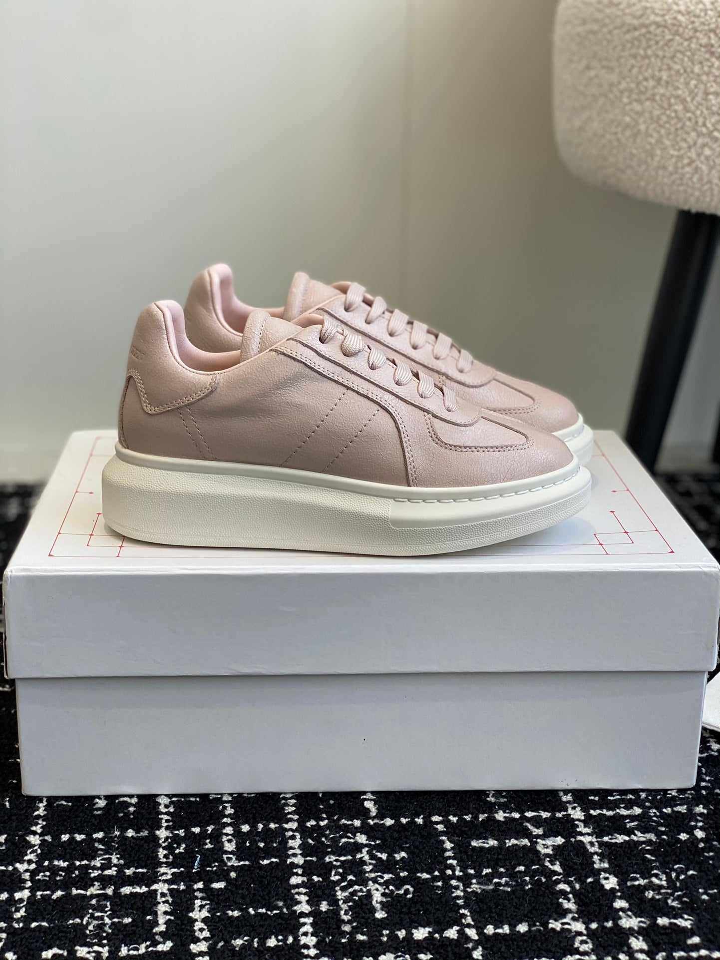 LuxluxHouse Best Quality Shoes Alexander McQueen