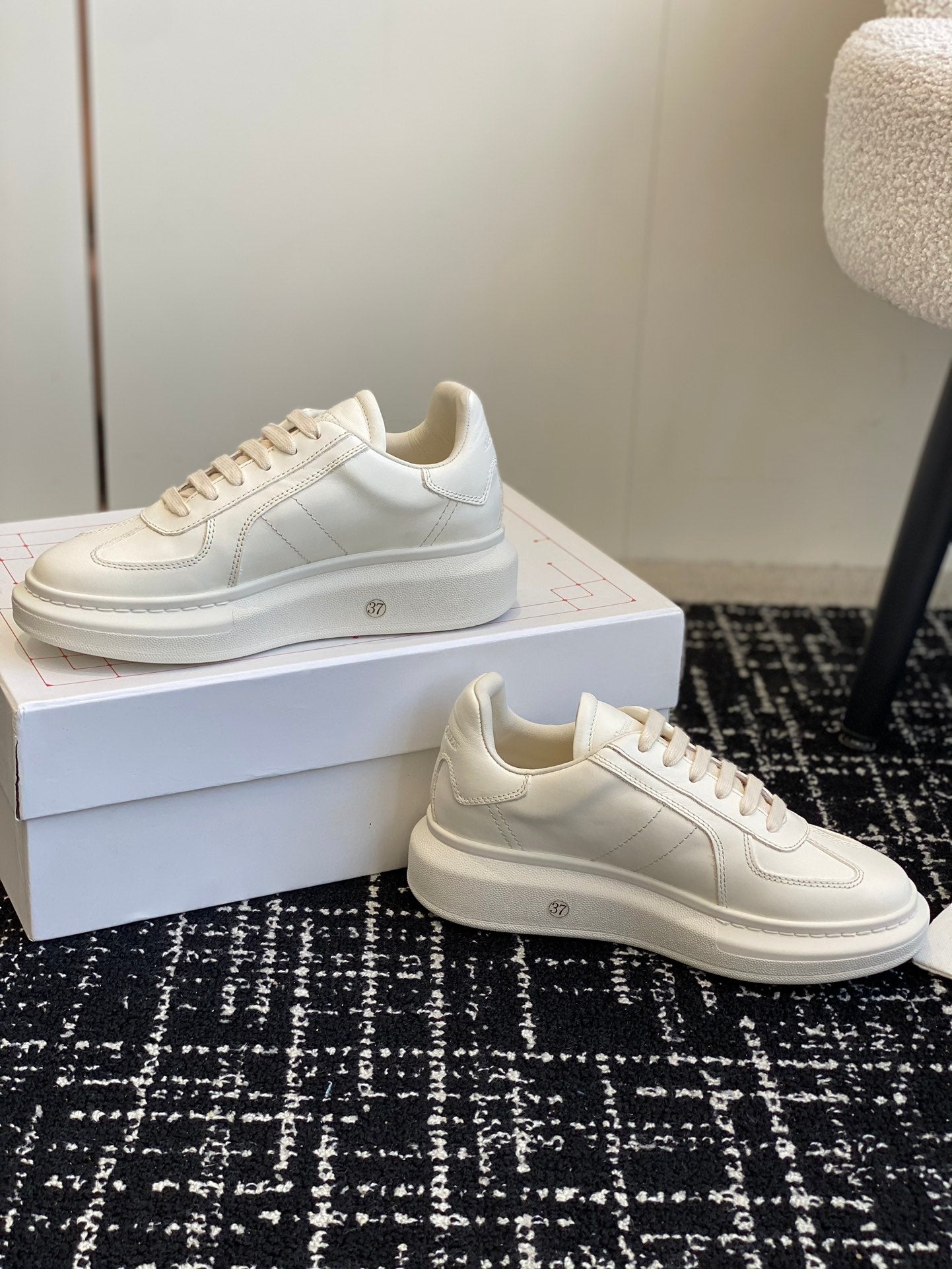 LuxluxHouse Best Quality Shoes Alexander McQueen
