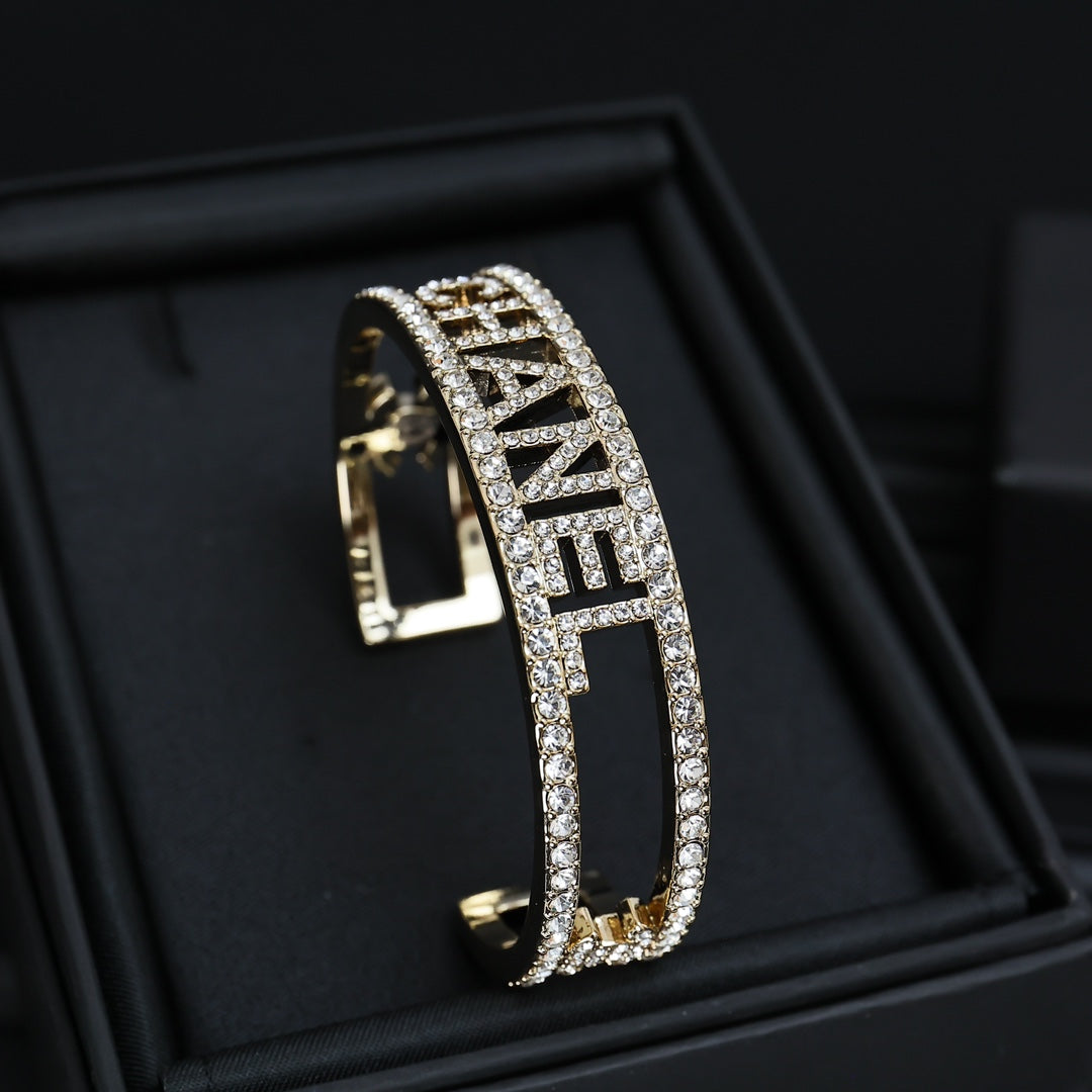 LuxluxHouse Best Quality Accessories Bracelet Bracelet Earrings Chanel Earrings