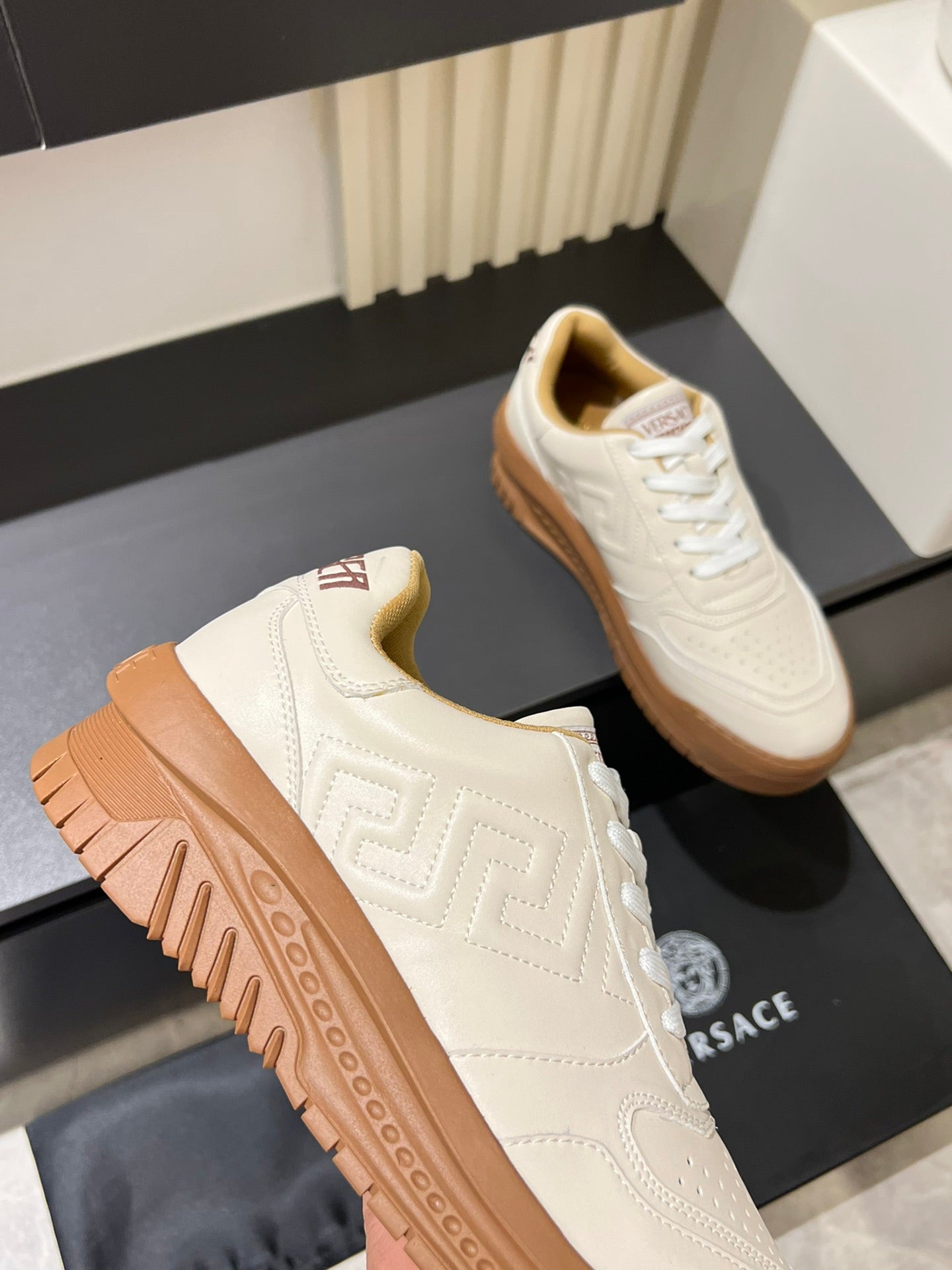 LuxluxHouse Best Quality Shoes Versace