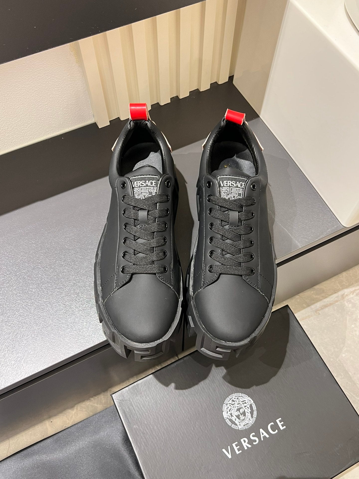LuxluxHouse Best Quality Shoes Versace