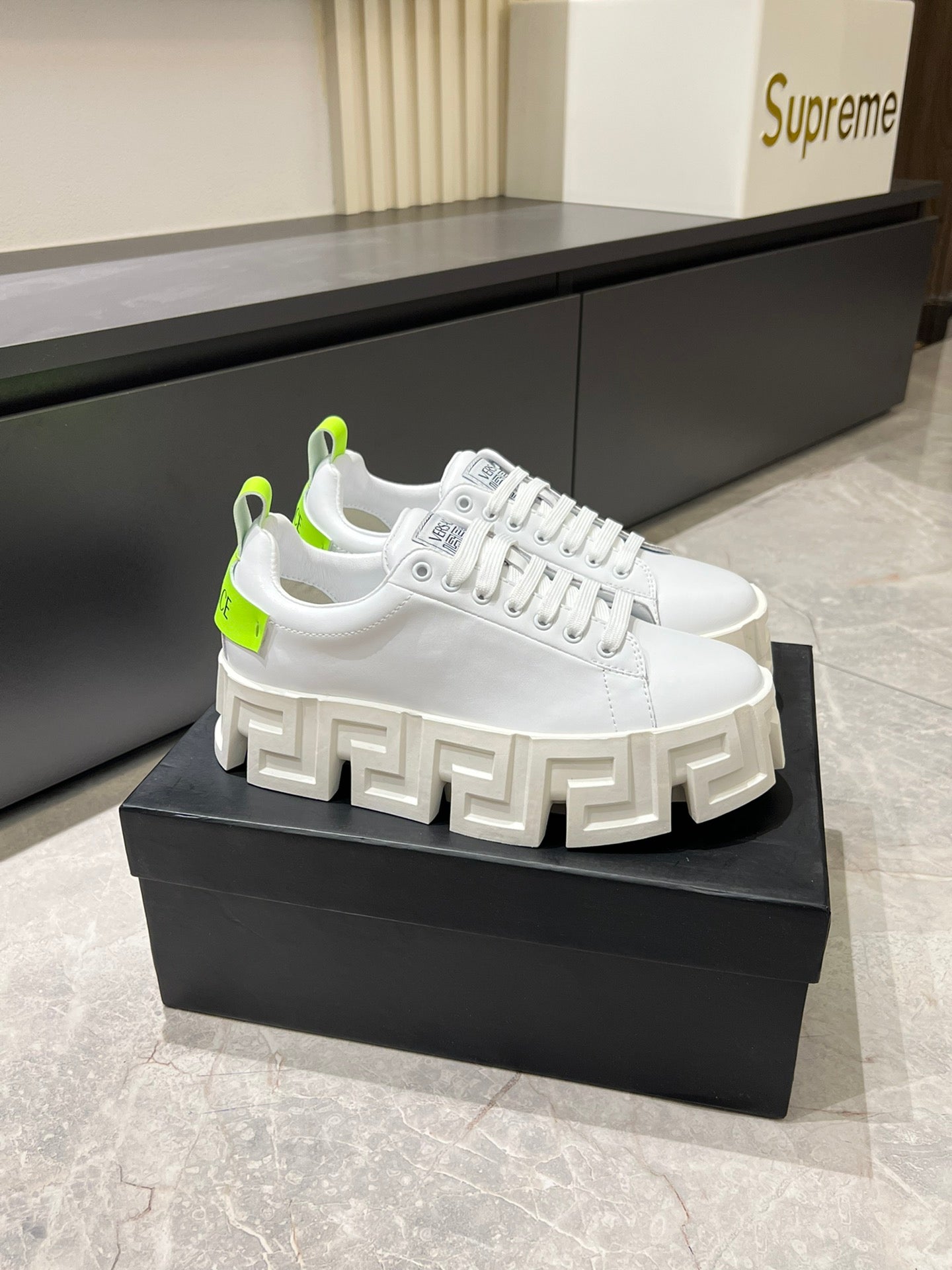 LuxluxHouse Best Quality Shoes Versace