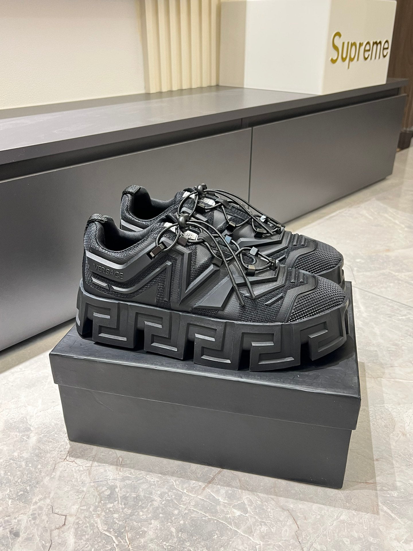 LuxluxHouse Best Quality Shoes Versace