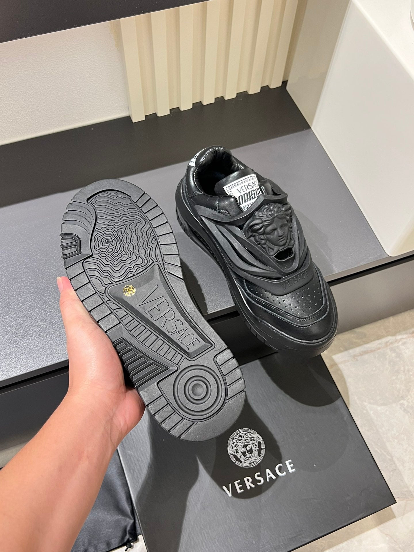 LuxluxHouse Best Quality Shoes Versace