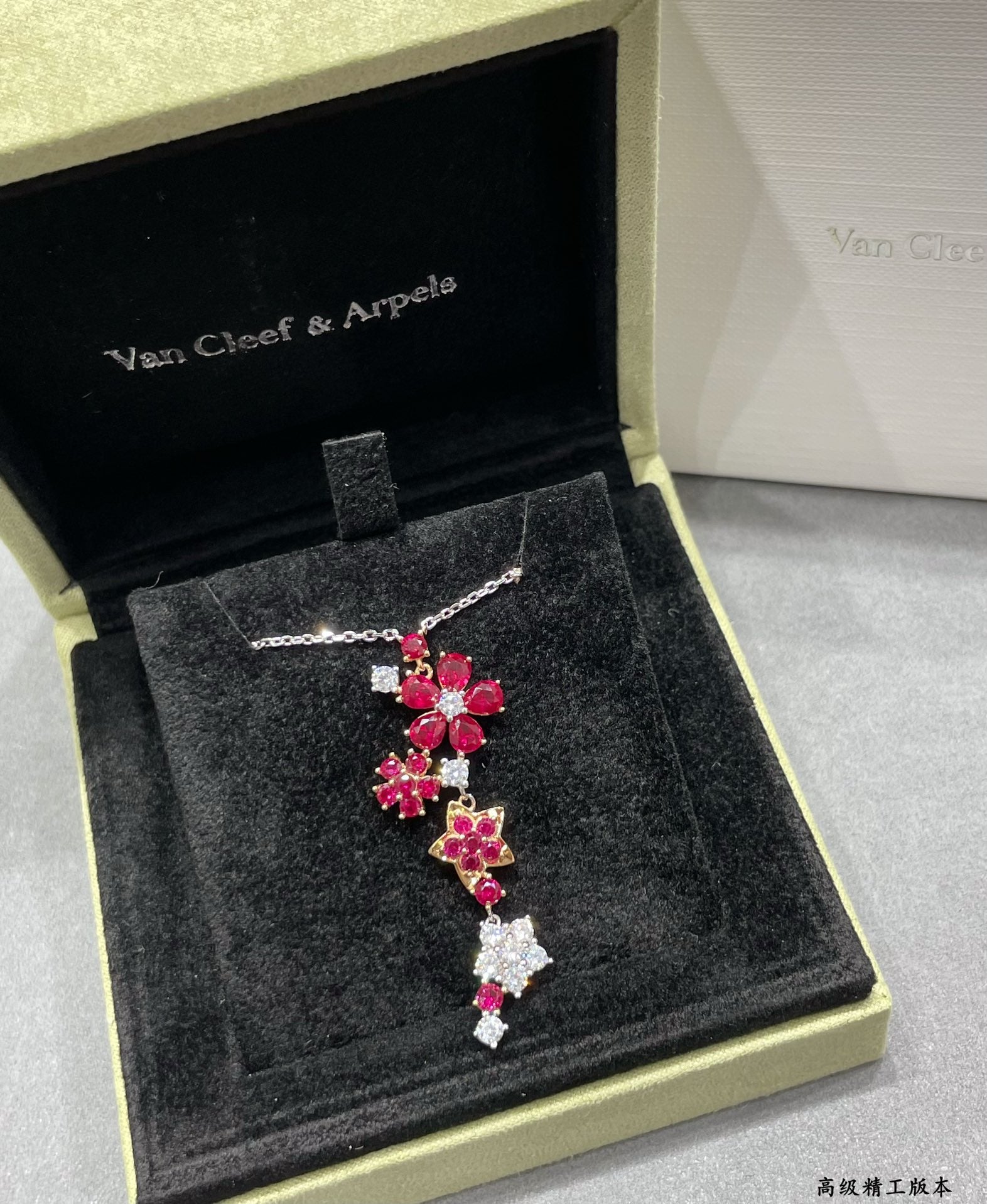 LuxluxHouse Best Quality Accessories Van Cleef & Arpels