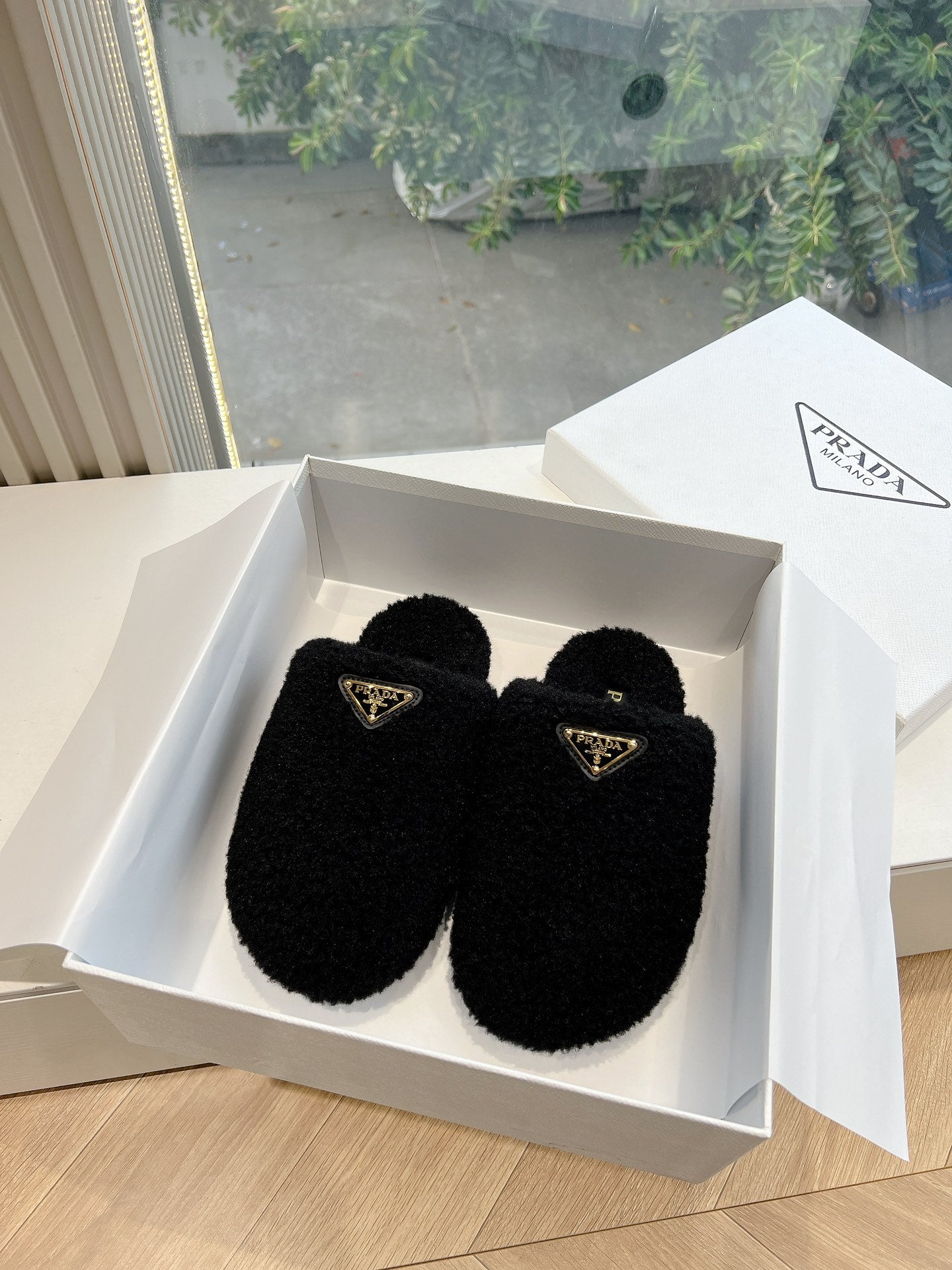 LuxluxHouse Best Quality Women Shoes Prada