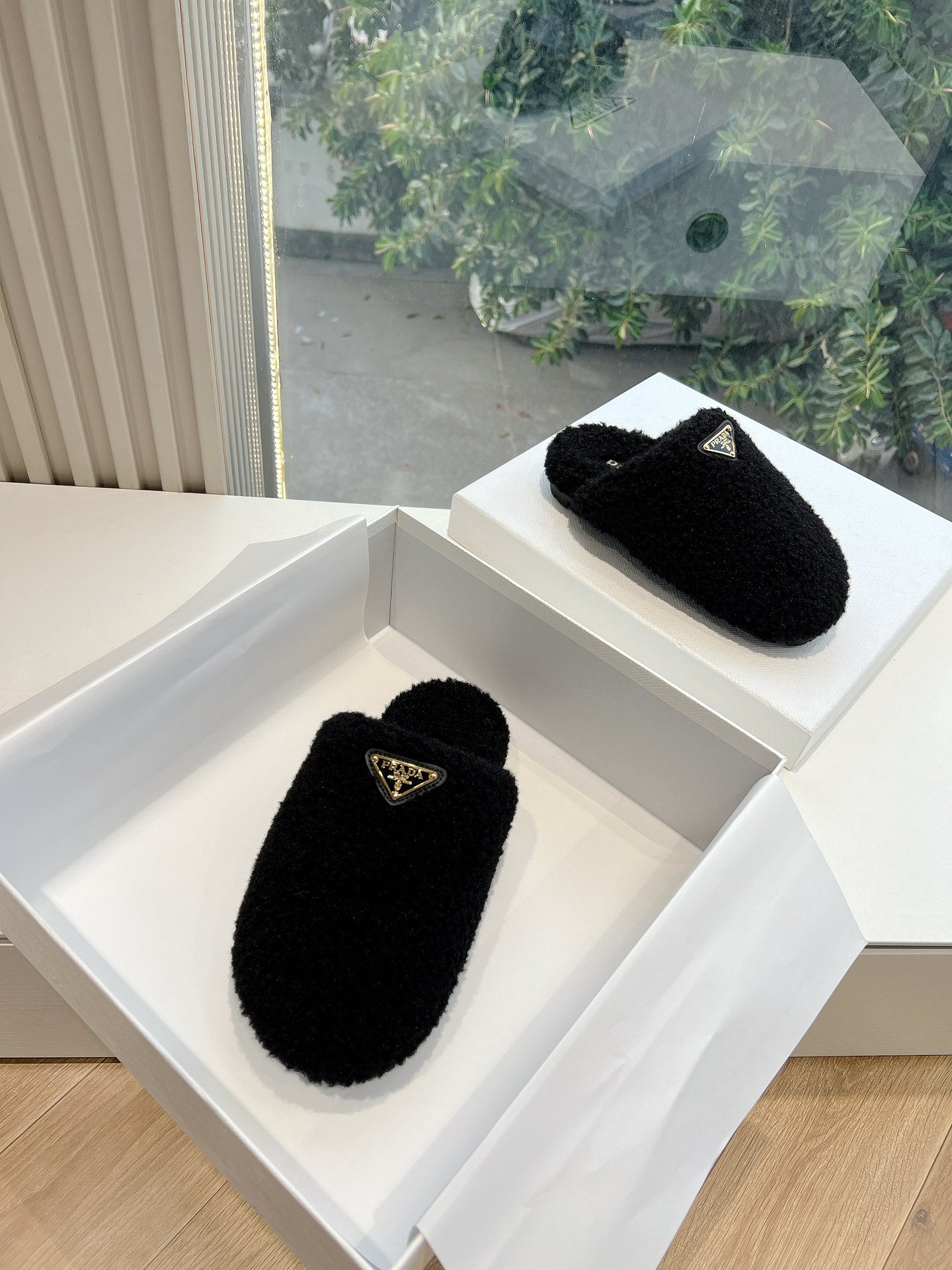 LuxluxHouse Best Quality Women Shoes Prada
