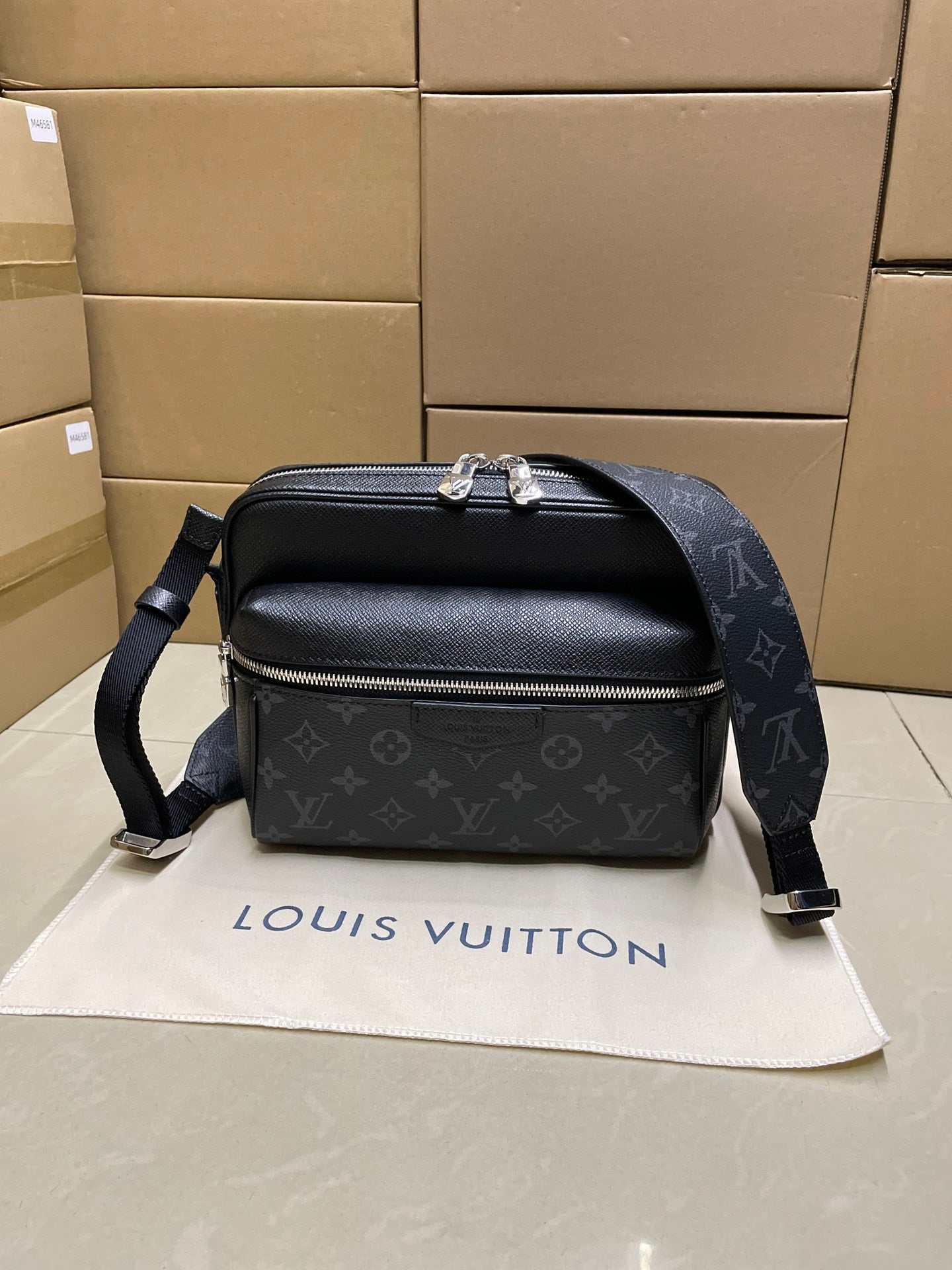 LuxluxHouse Best Quality Bags Louis Vuitton Women Men