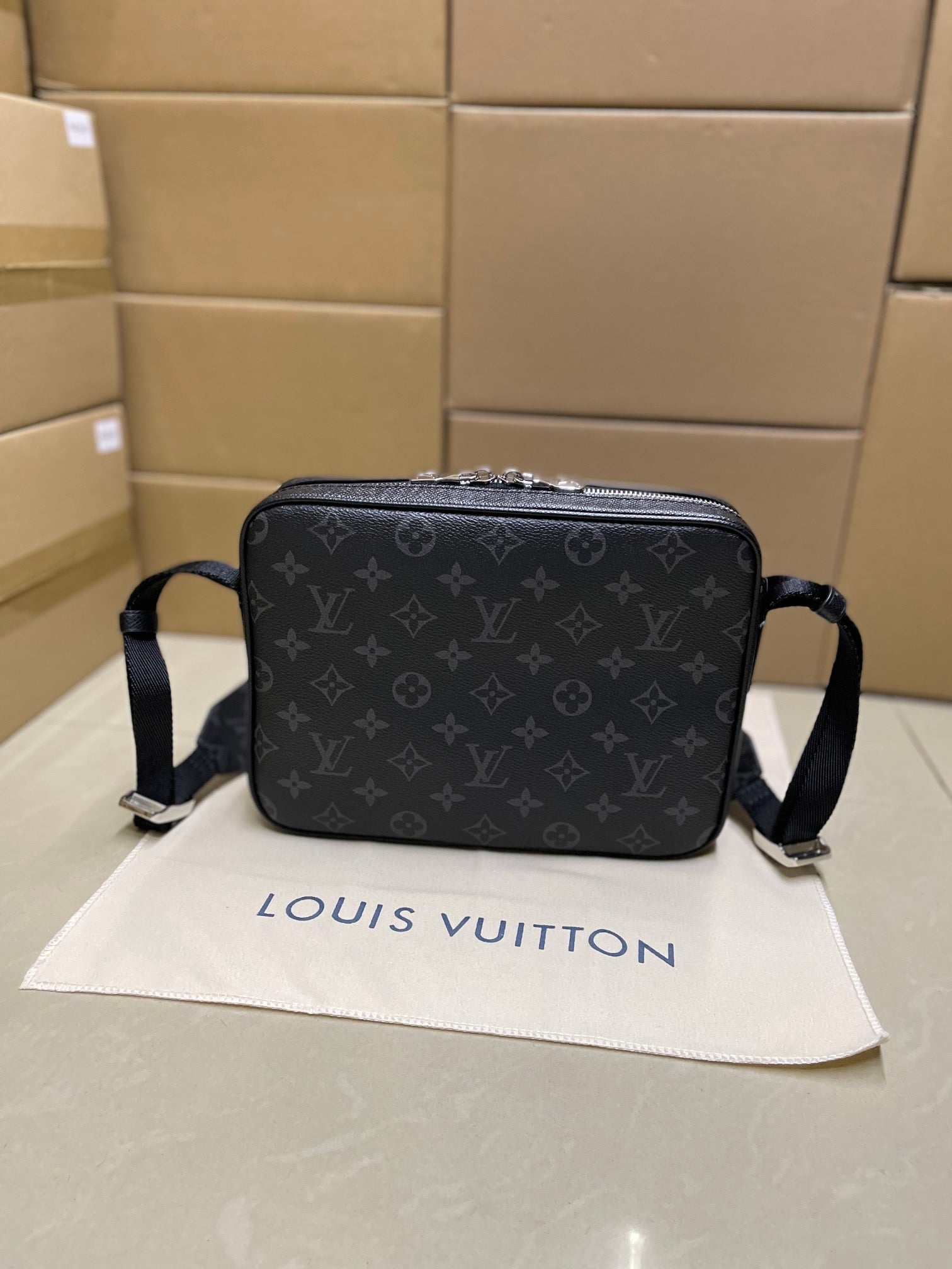 LuxluxHouse Best Quality Bags Louis Vuitton Women Men