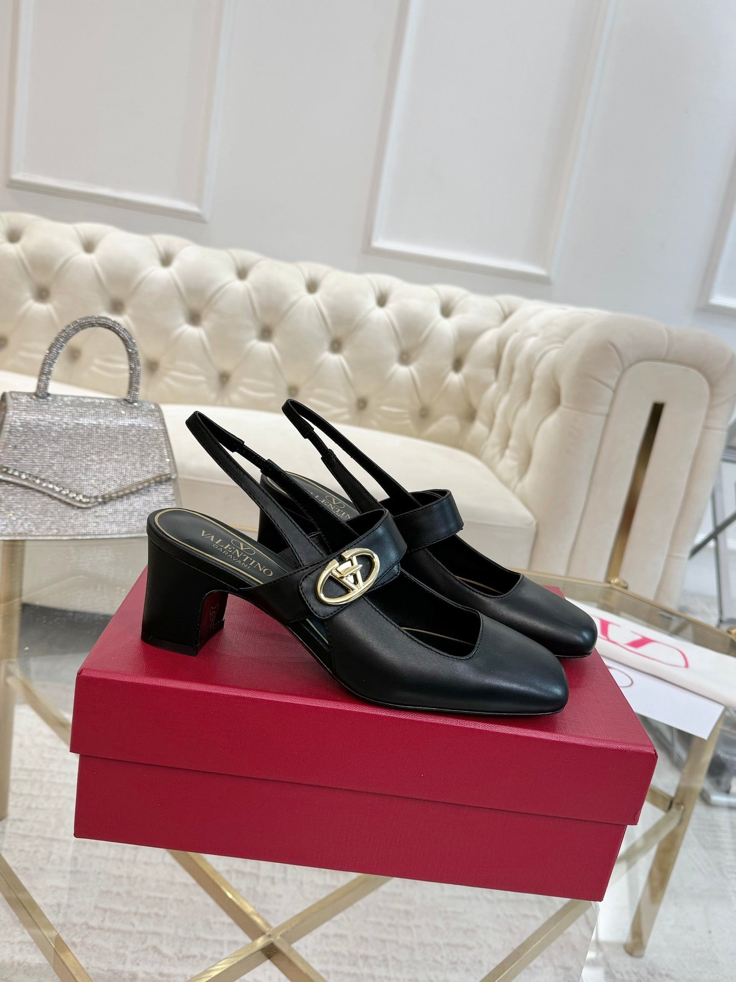 LuxluxHouse Best Quality Valentino Women Shoes