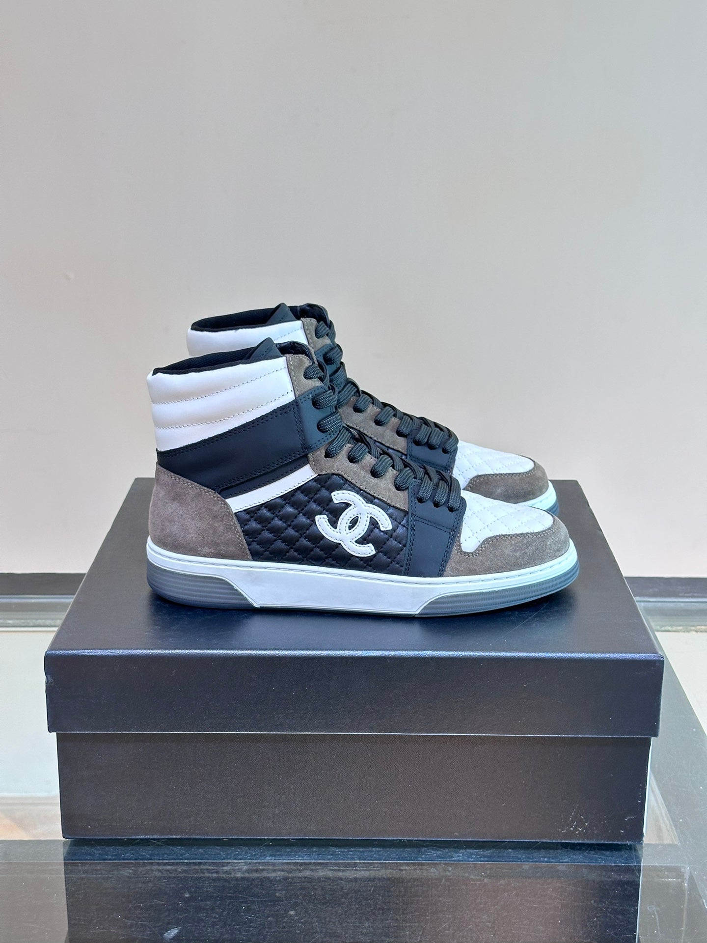 LuxluxHouse Best Quality Shoes Chanel