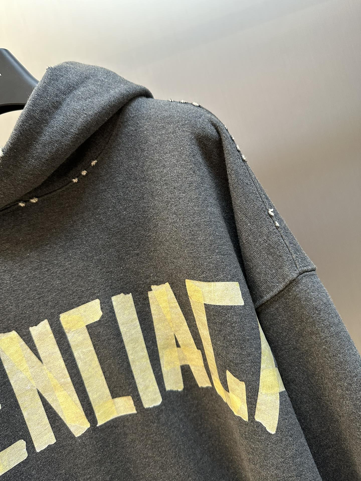 LuxluxHouse Best Quality Clothes Balenciaga Hoodie & Sweater