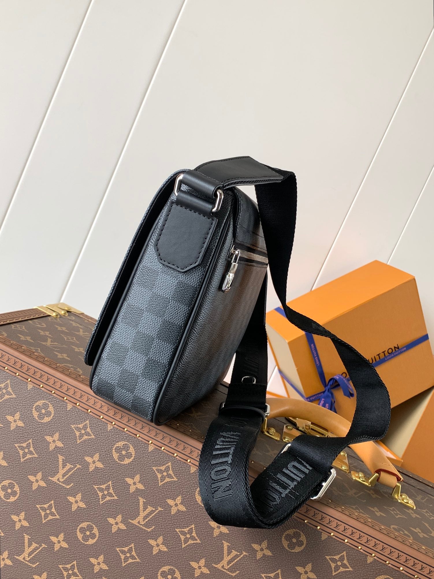 LuxluxHouse Best Quality Bags Louis Vuitton Men