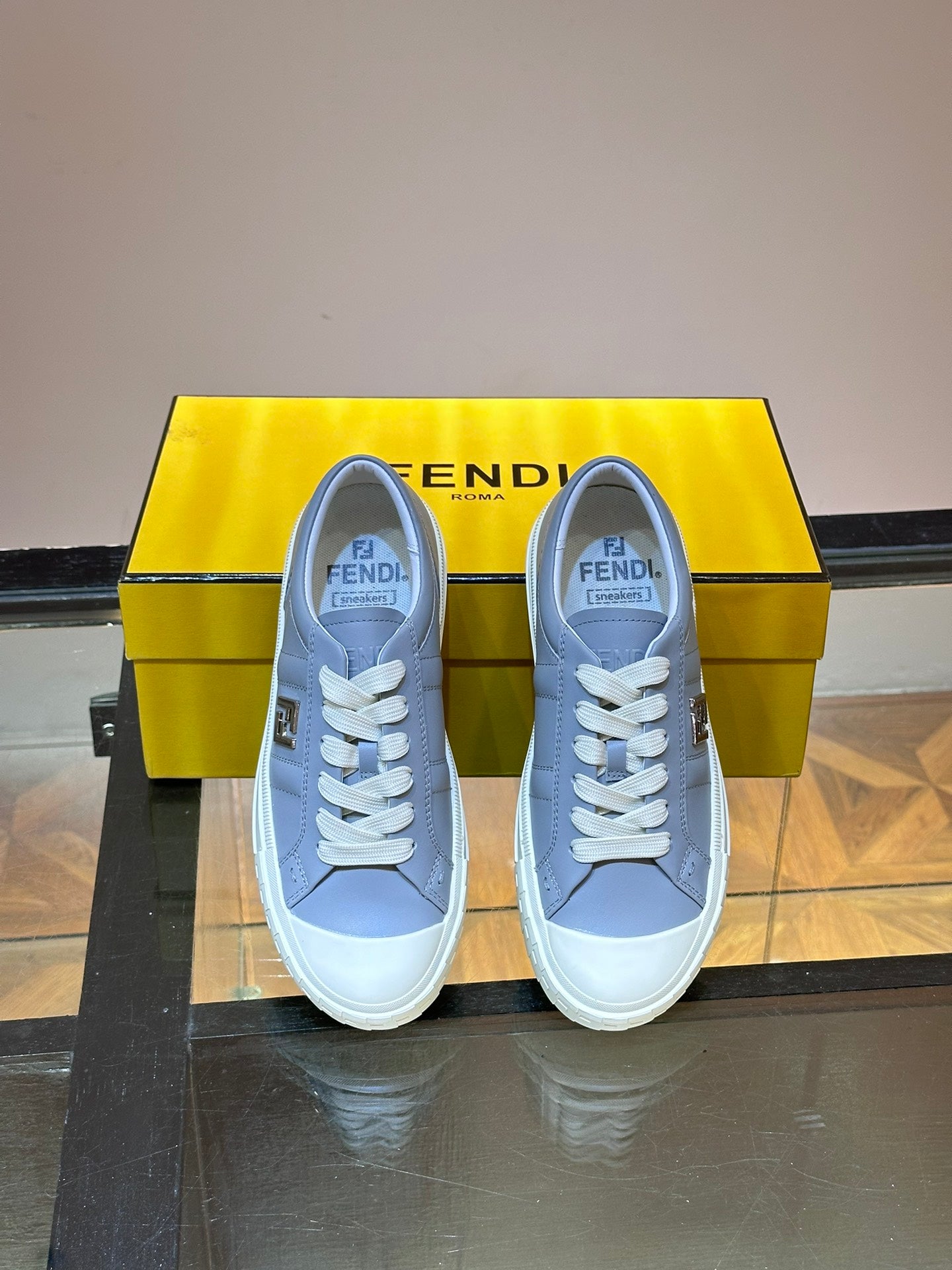 LuxluxHouse Best Quality Shoes Fendi