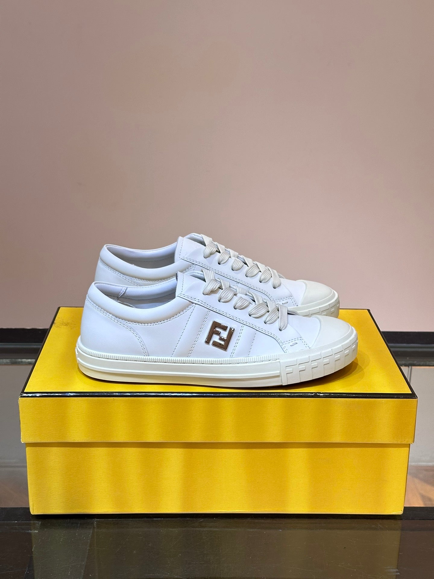 LuxluxHouse Best Quality Shoes Fendi